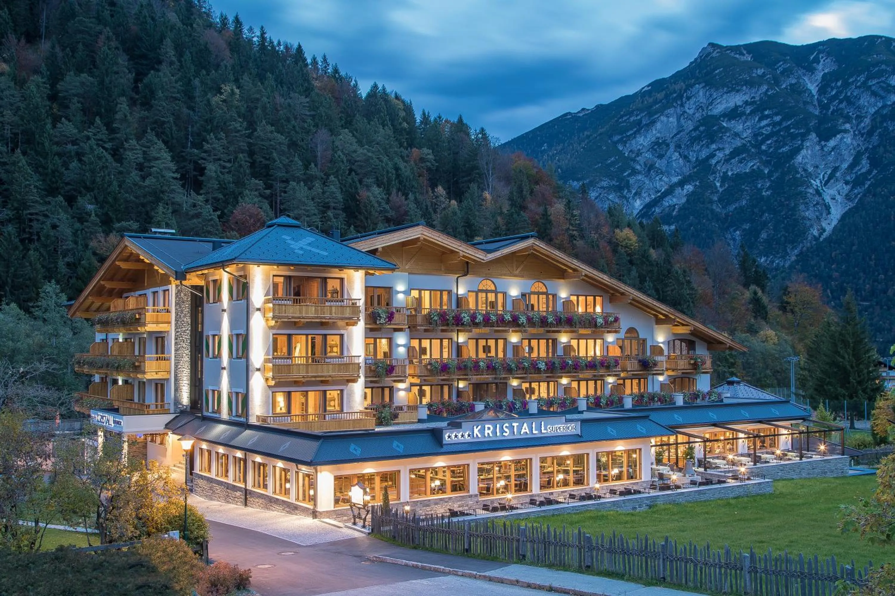 Facade/entrance in Verwöhnhotel Kristall