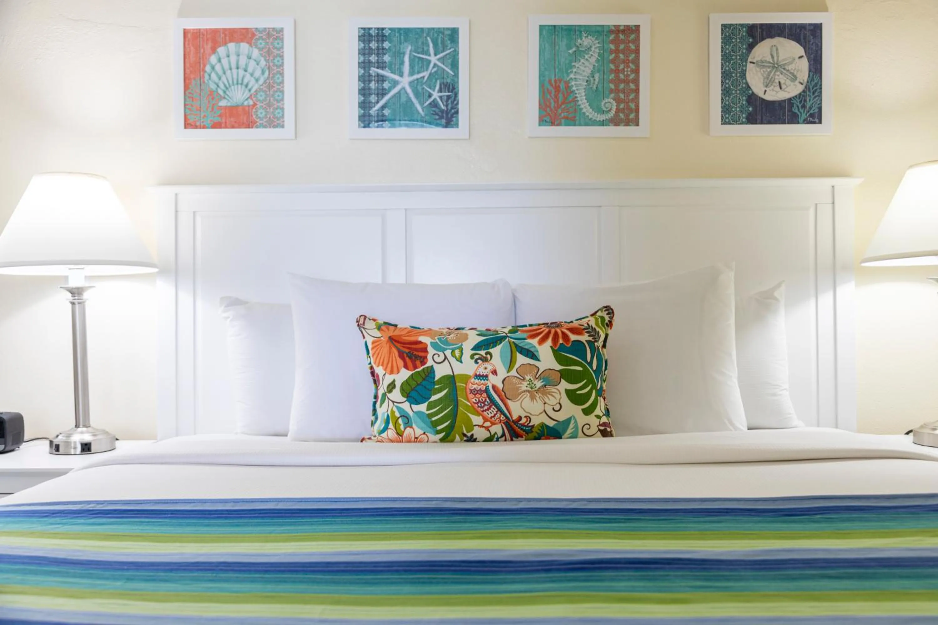 Bed in La Vista Resort