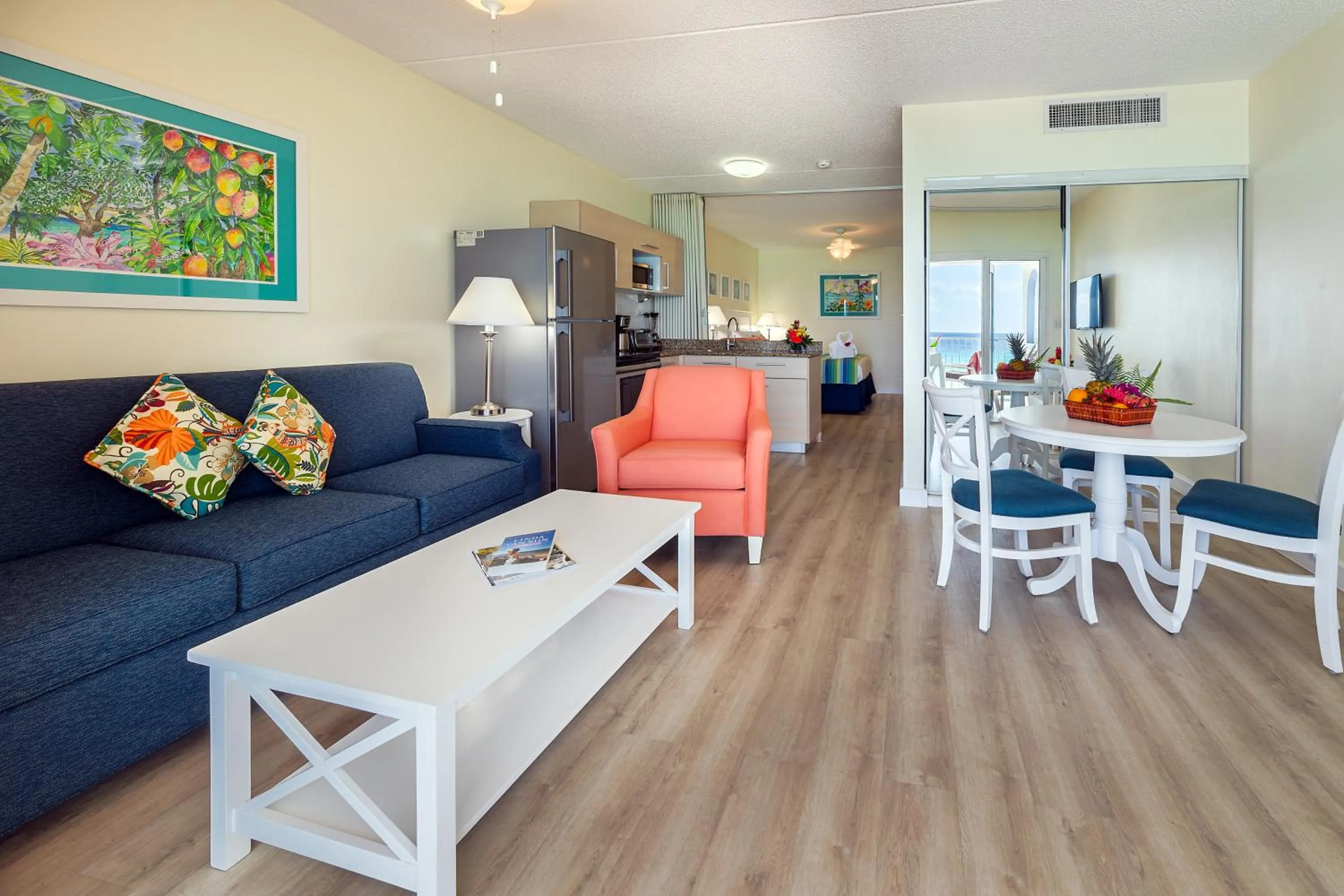 Living room in La Vista Resort