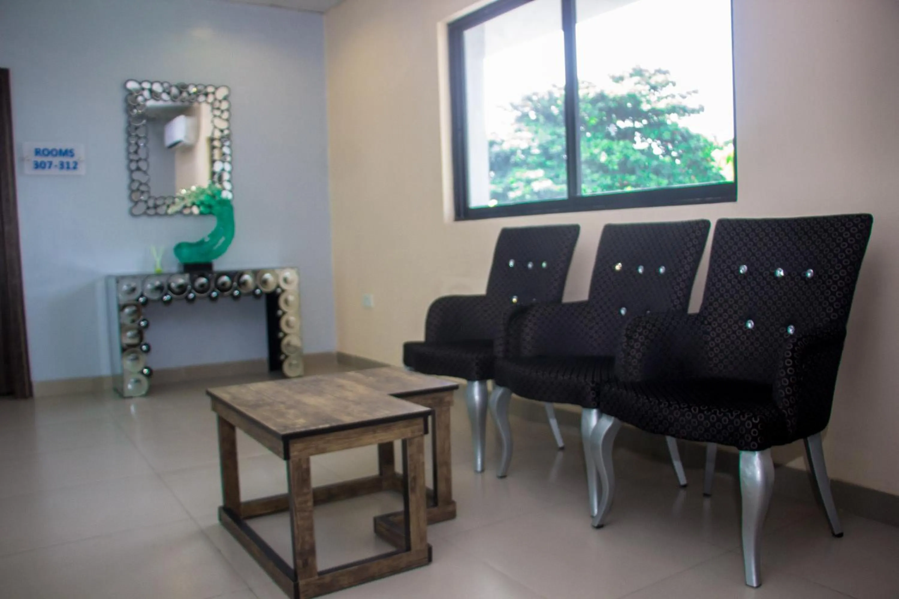 Seating area in Riviera Suites