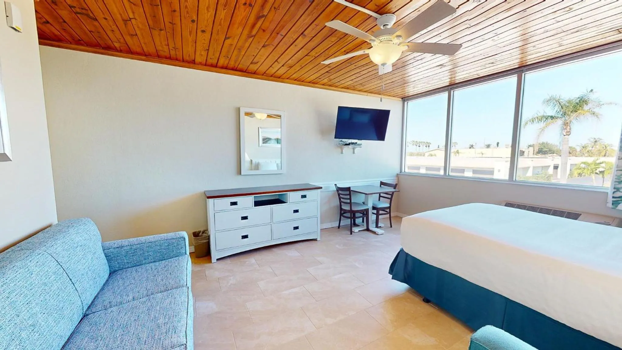 Bed in Ocean Landings Resort