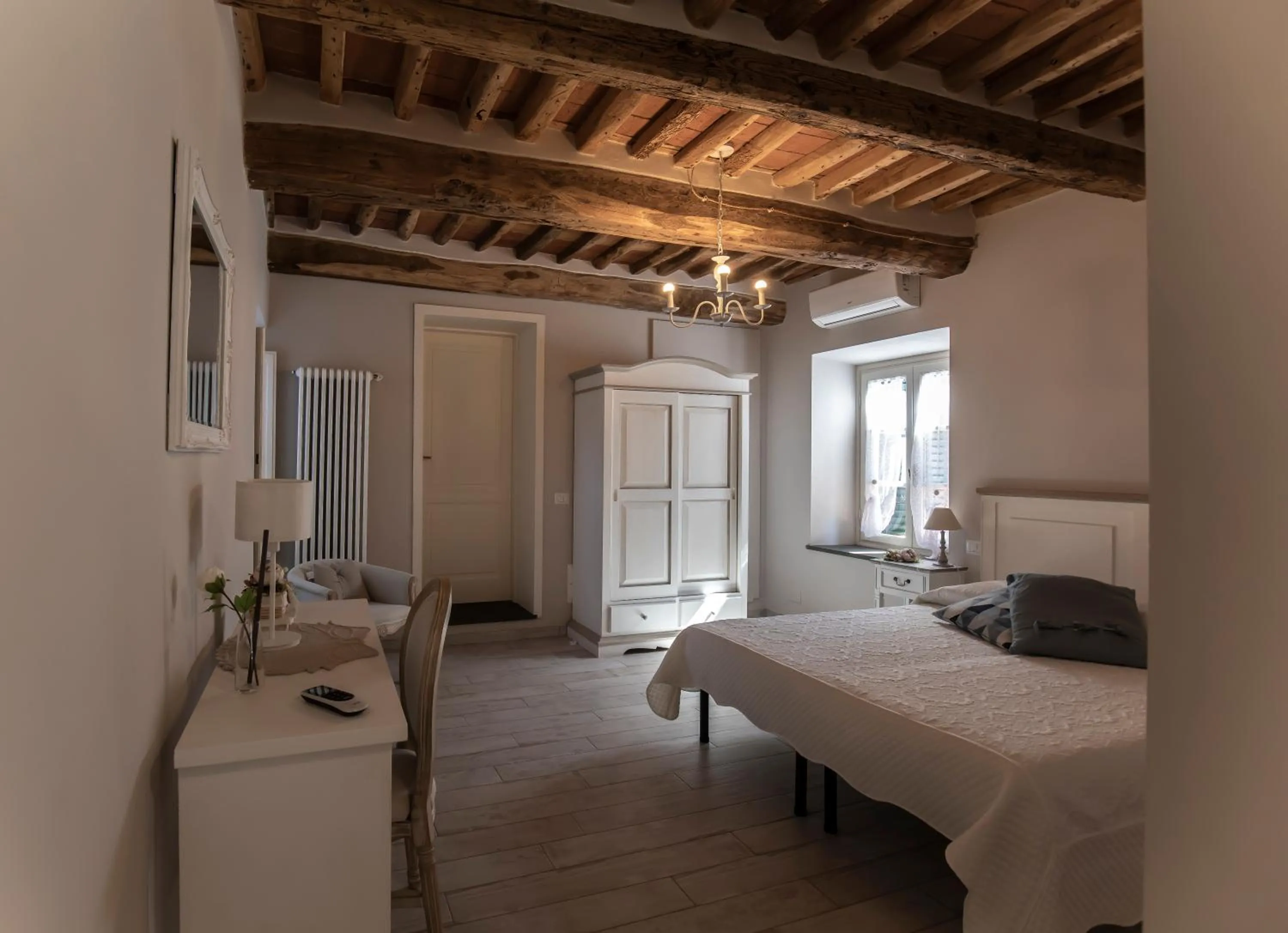Bed in Garden Relays Villa Rosy