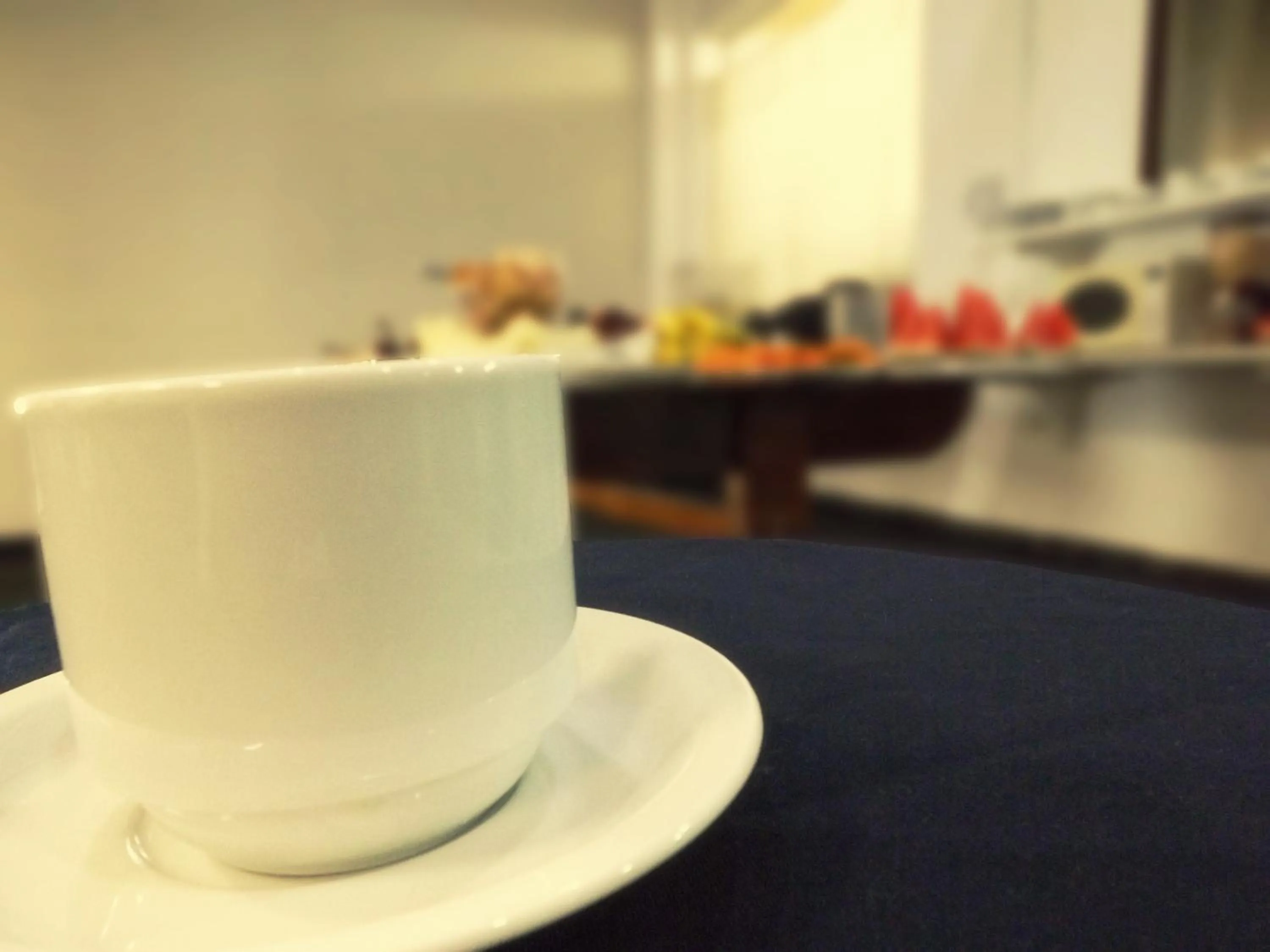 Continental breakfast in Londres Royal Hotel