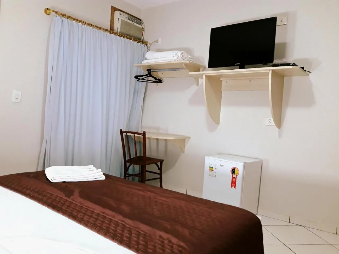 Bed in Londres Royal Hotel