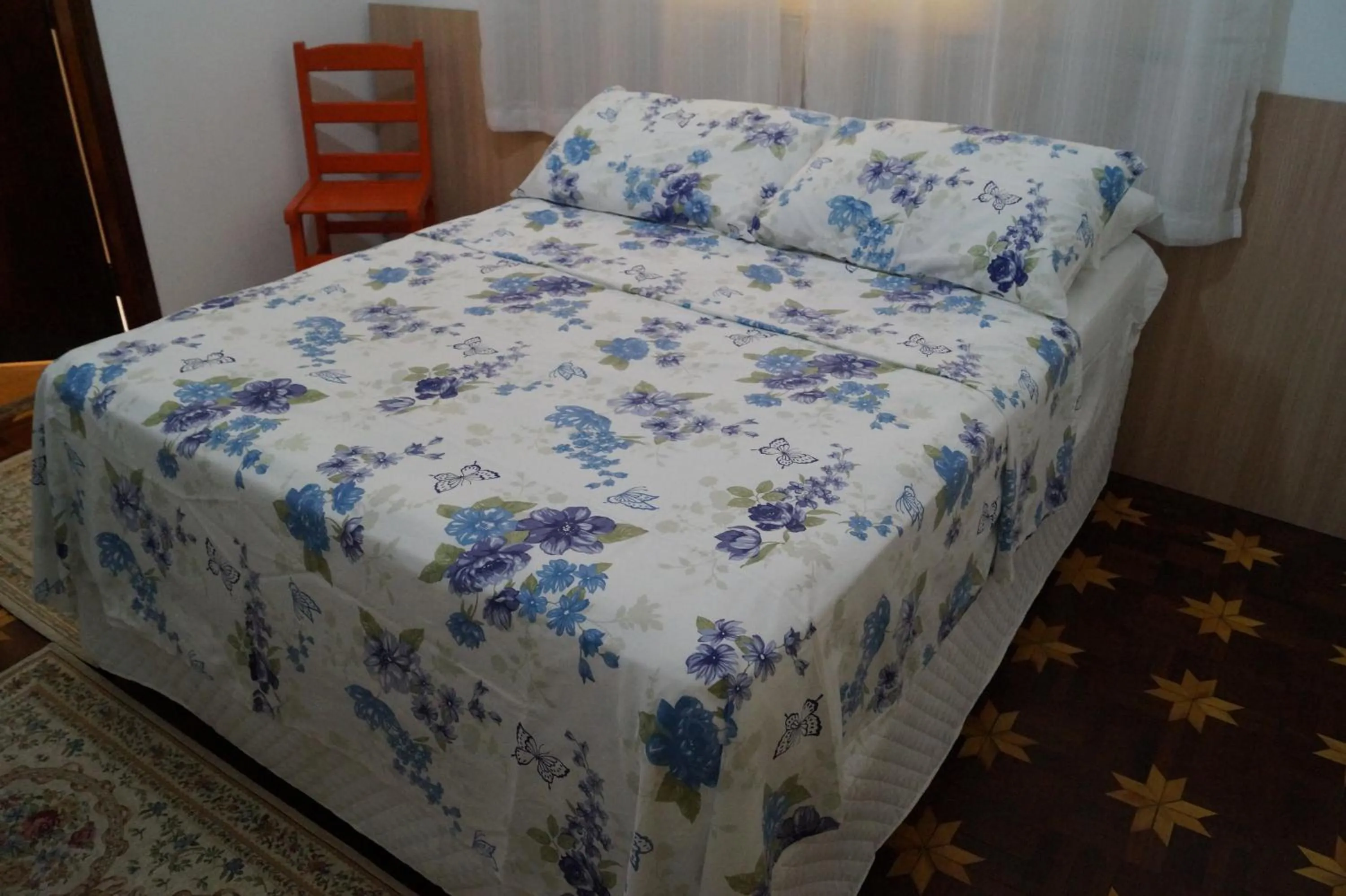 Shower, Bed in Ipê Rosa Hotel