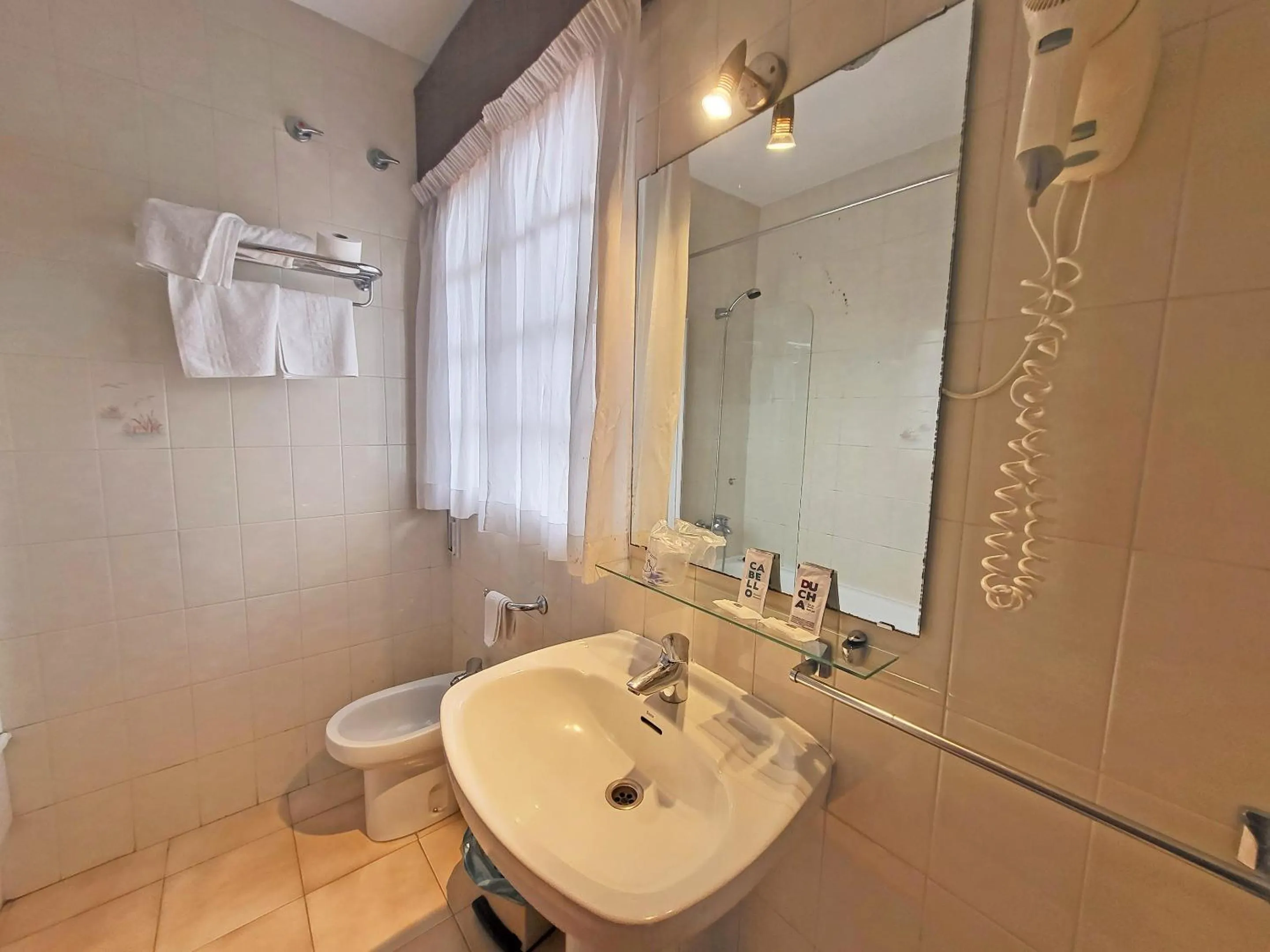 Bathroom in Hotel Galaico Sanxenxo