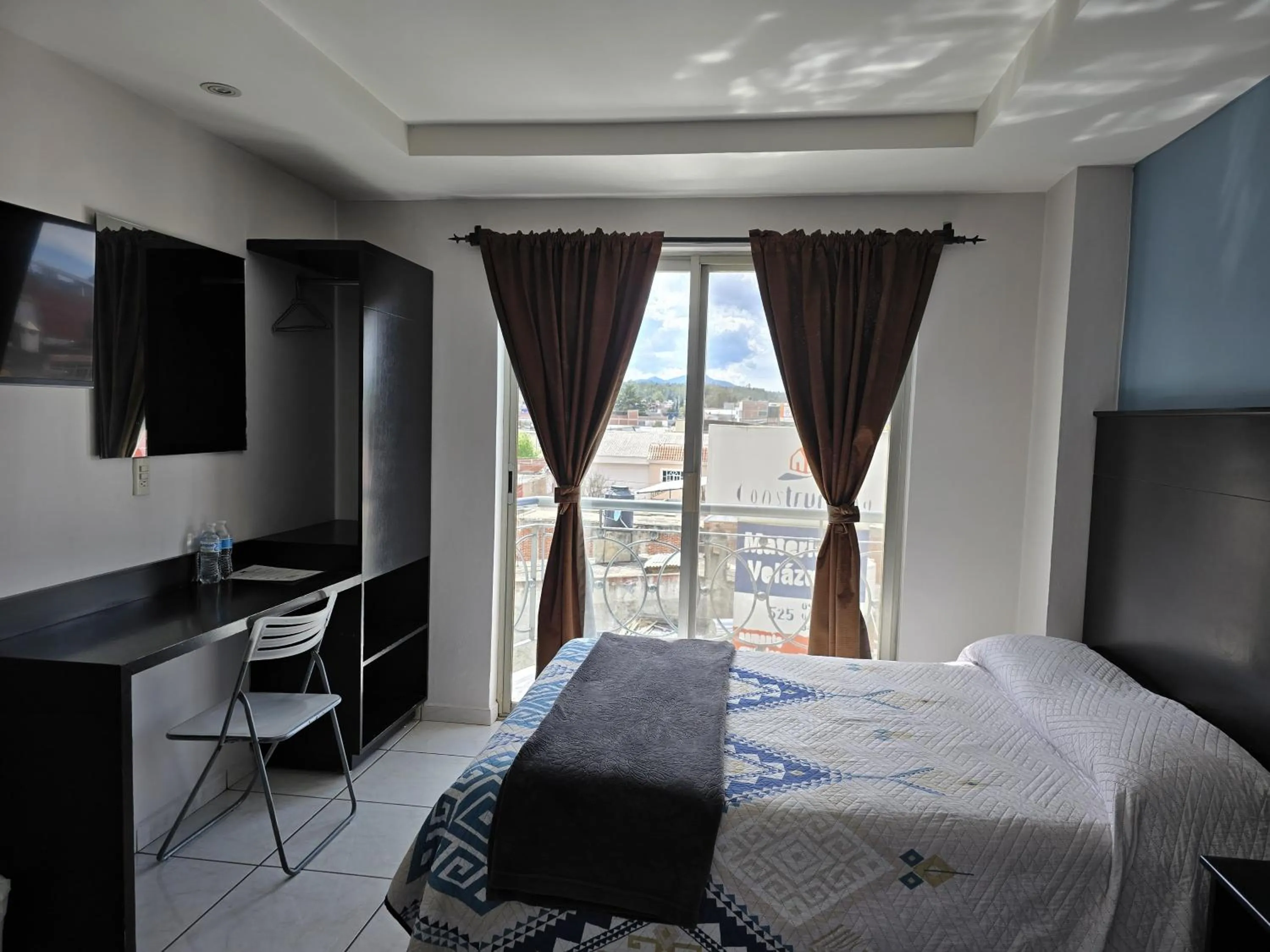 Photo of the whole room, Bed in Hotel Santa Fe