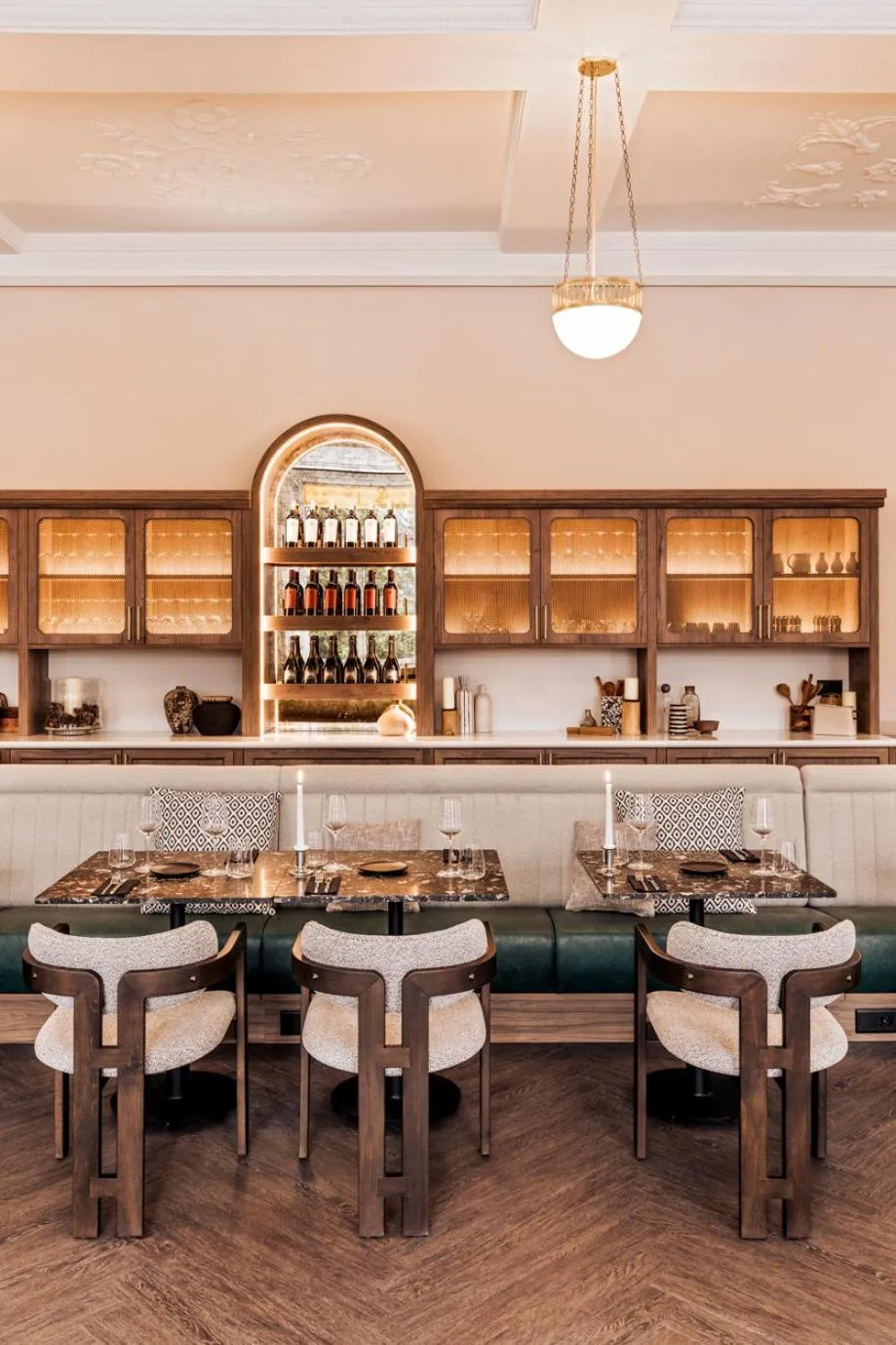 Restaurant/places to eat in Hotel Altein Arosa, a Faern Collection Resort