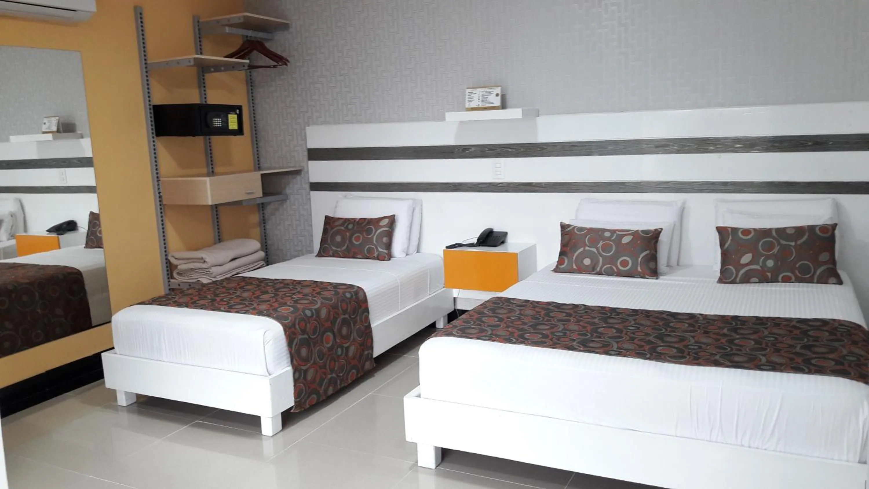 Bed in Hotel Genova Prado