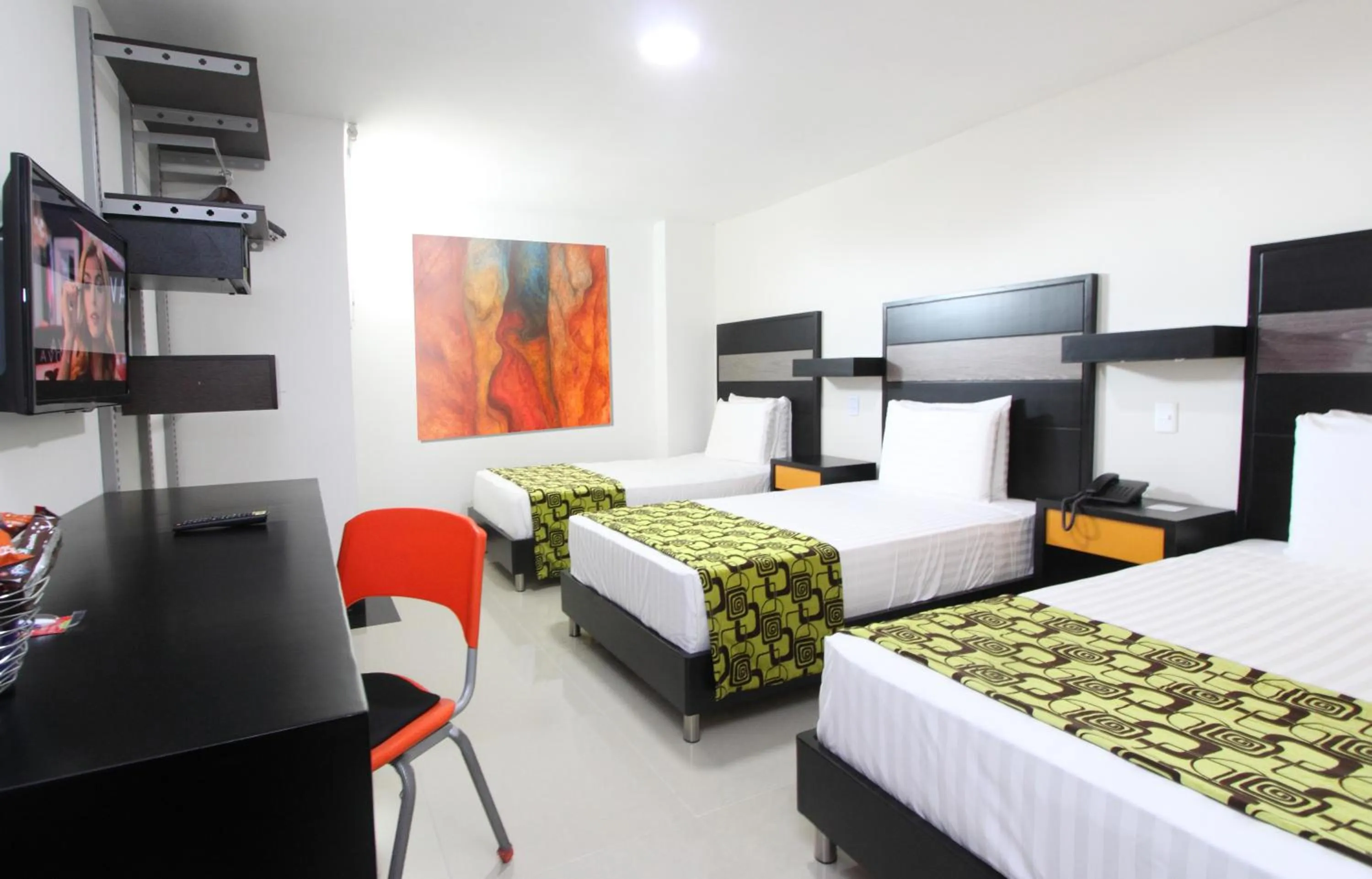 Photo of the whole room, Bed in Hotel Genova Prado