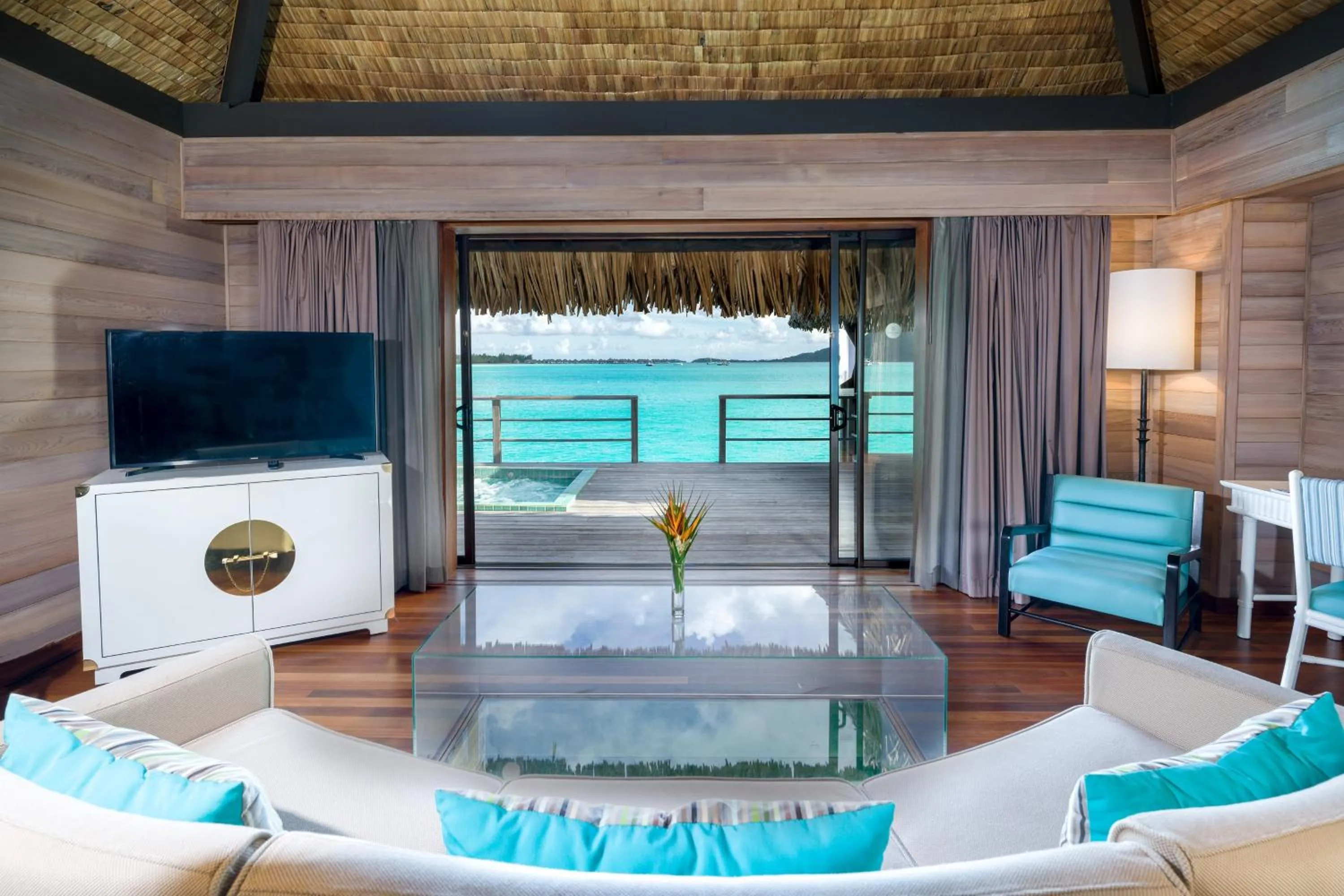 Living room in The St. Regis Bora Bora Resort