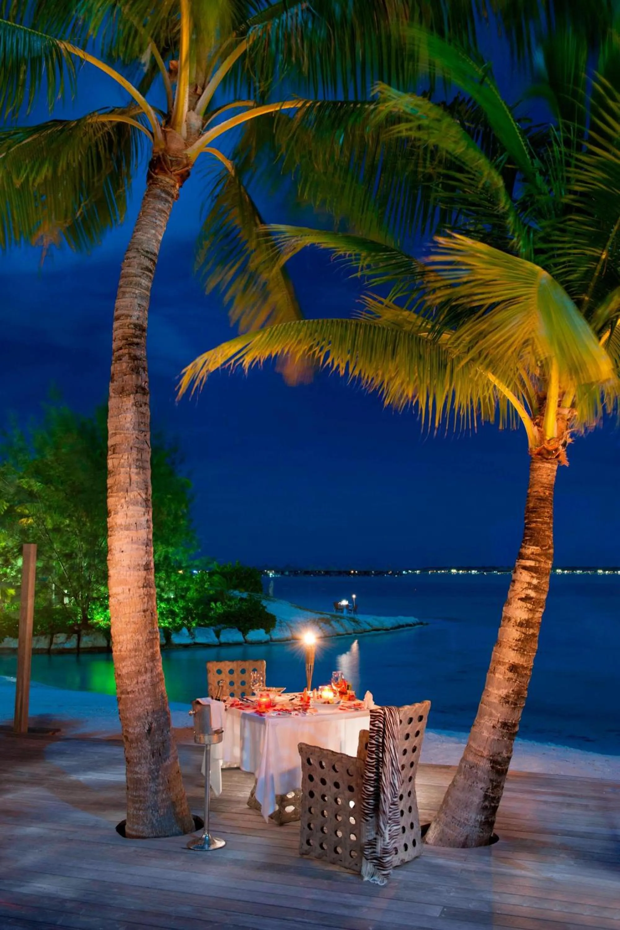 Restaurant/places to eat in The St. Regis Bora Bora Resort