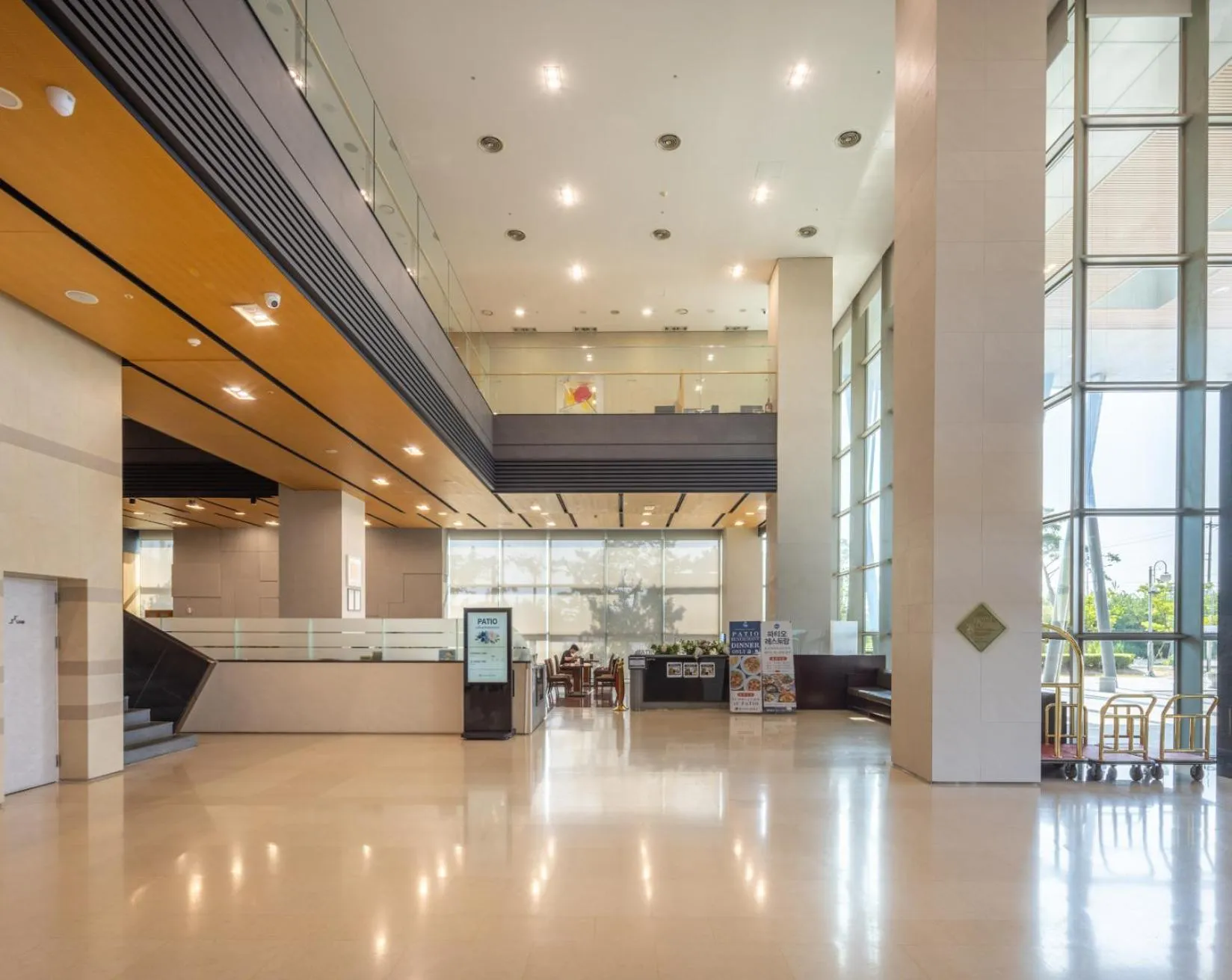 Lobby or reception in Best Western Hotel Gunsan