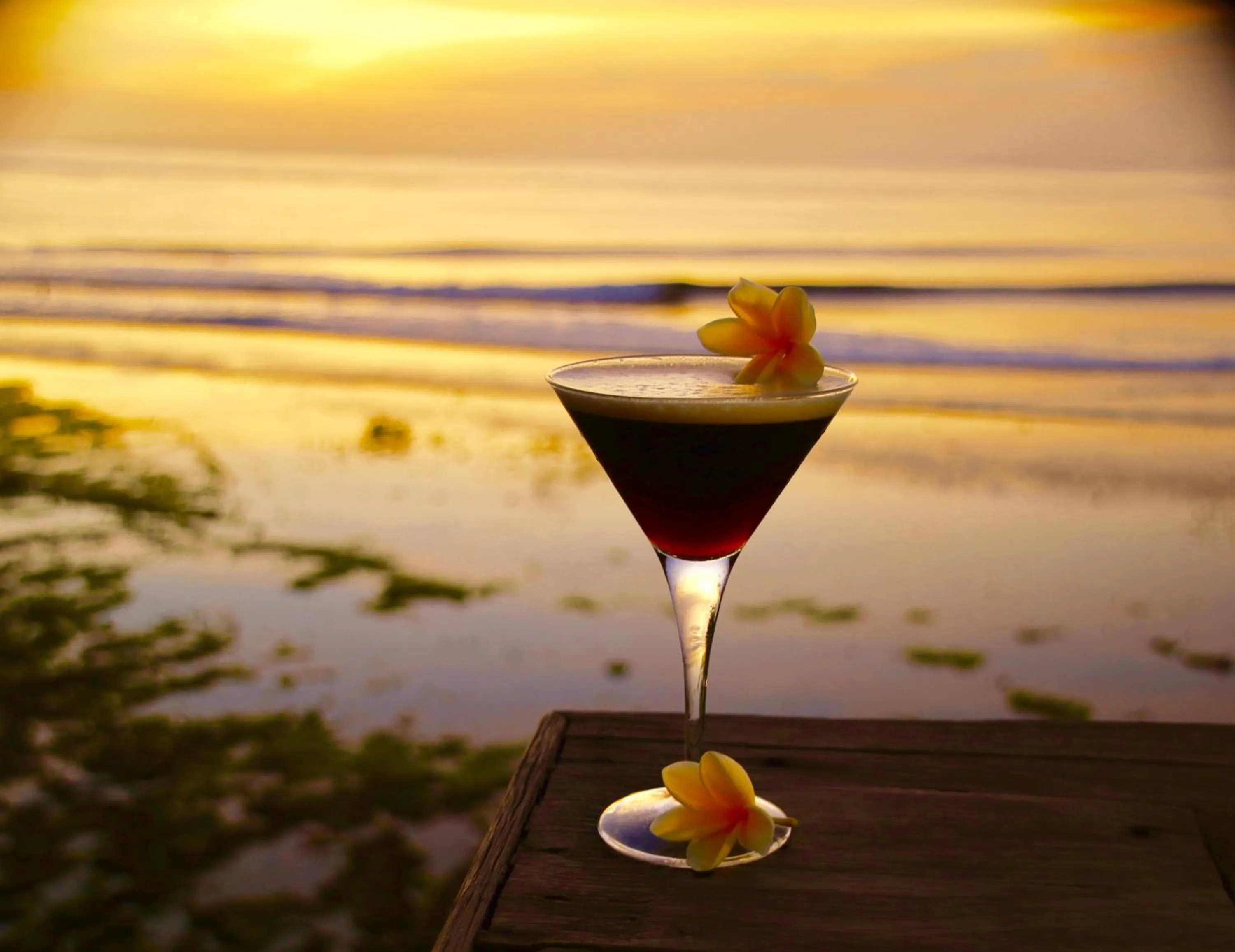 Food and drinks in The Palms Ceningan Hotel