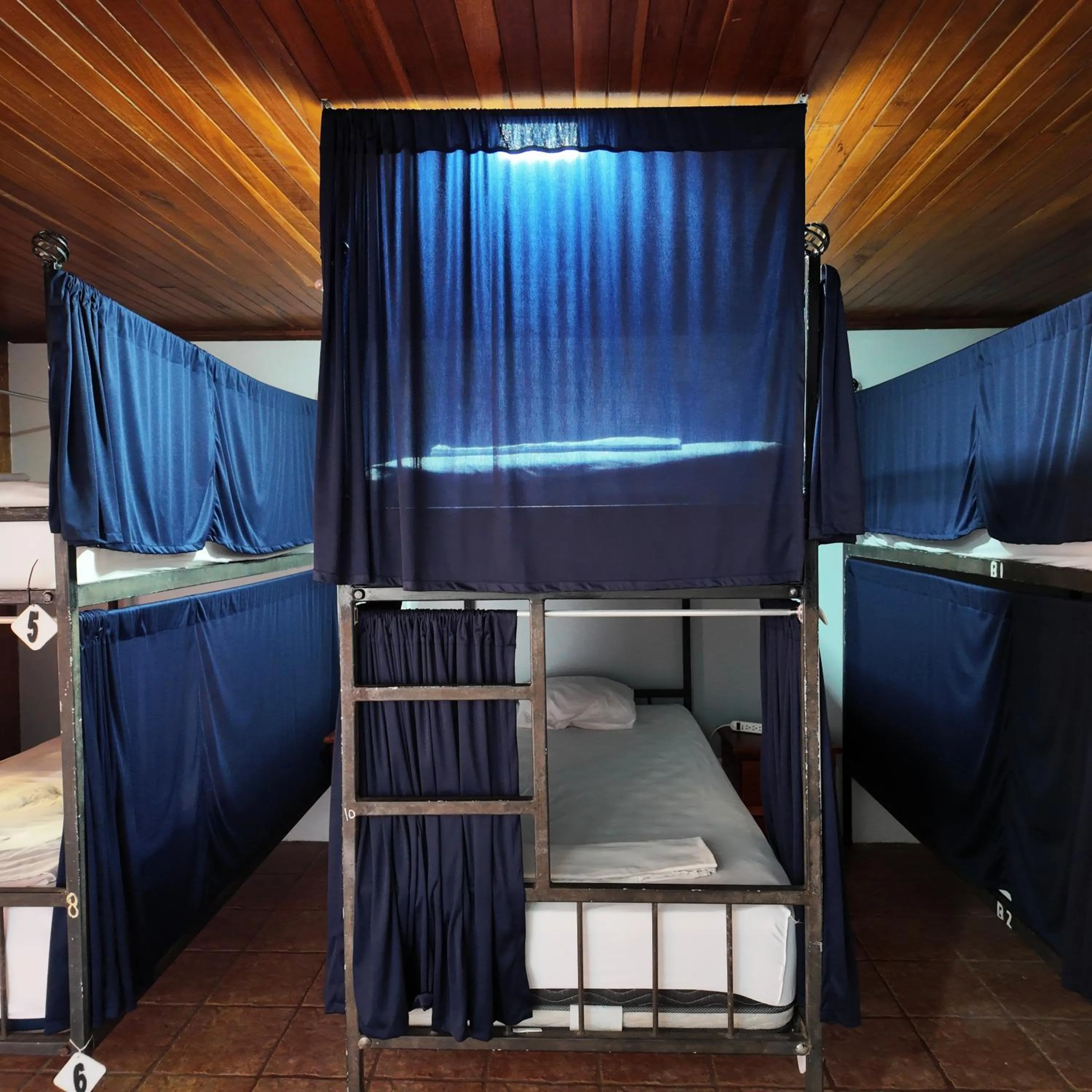 Property building, Bed in Poshtel Arenal