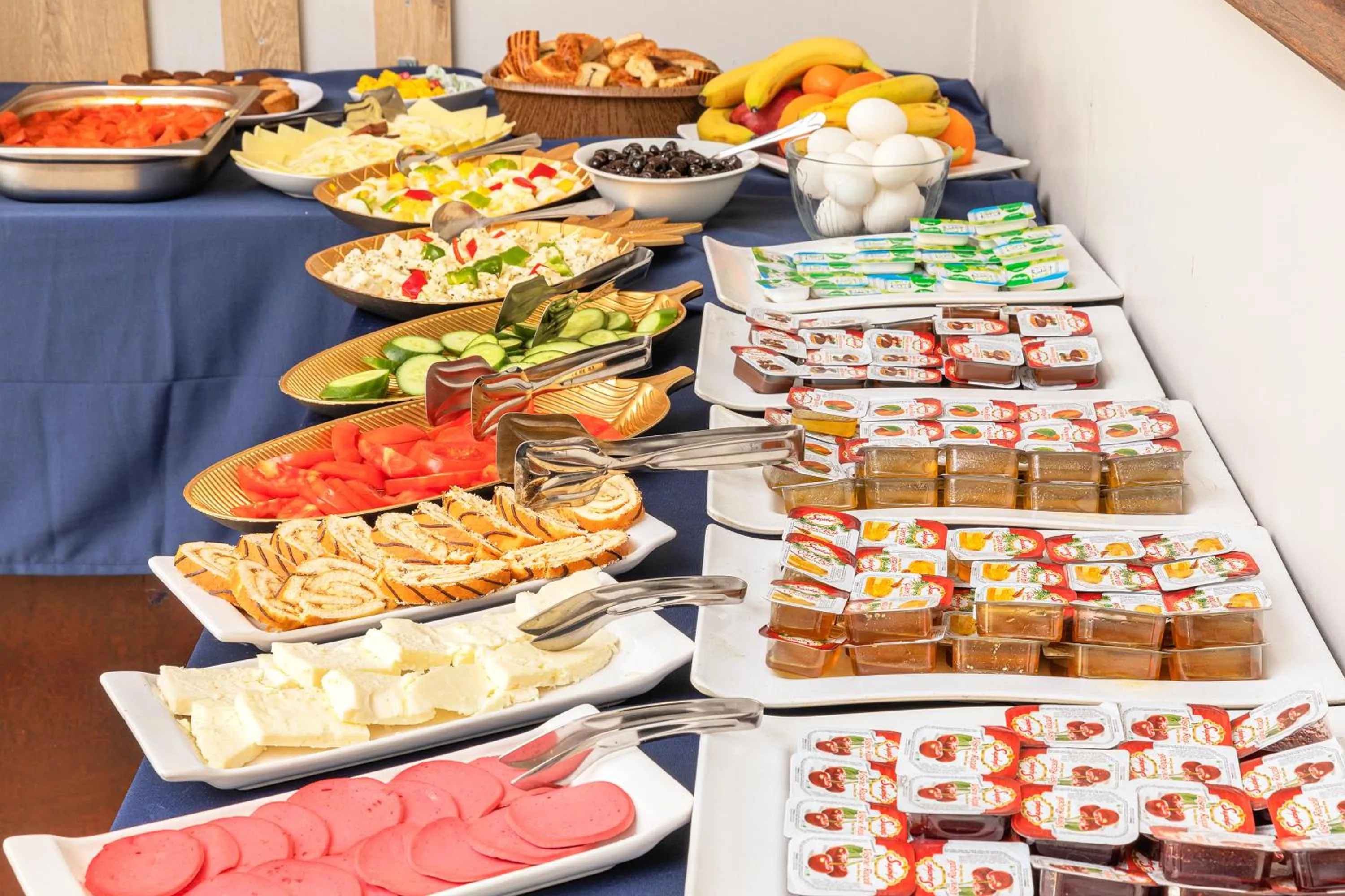 Food and drinks in Vefa Hotel&Suites