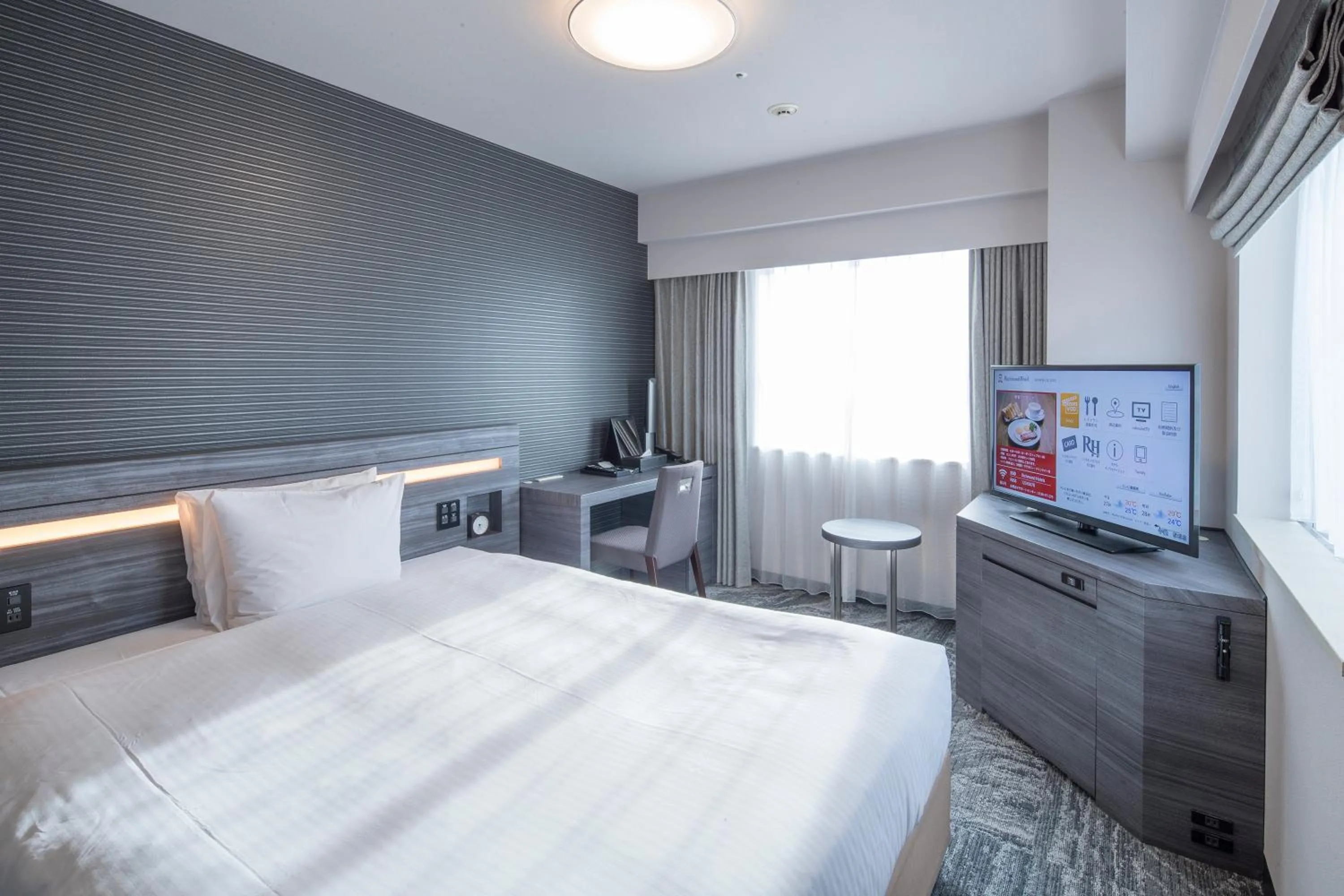 Bed in Richmond Hotel Kumamoto Shinshigai