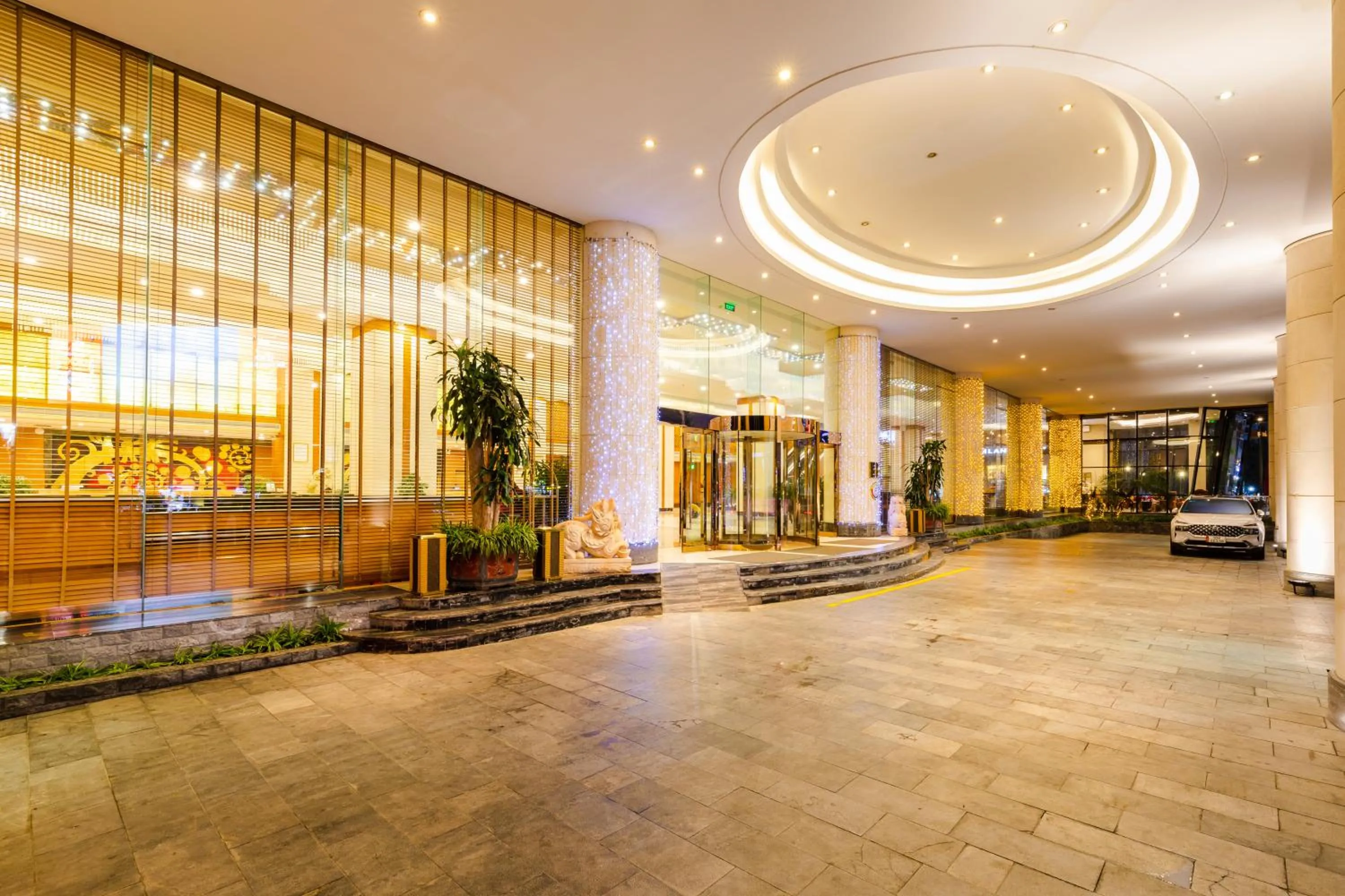 Lobby or reception in Muong Thanh Luxury Quang Ninh Hotel