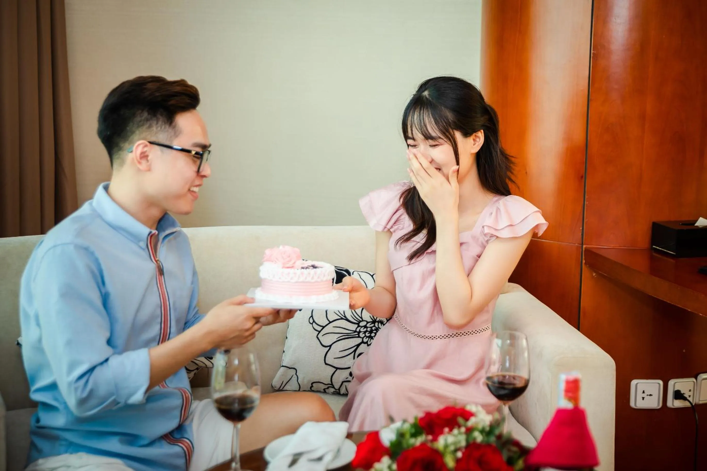 People in Muong Thanh Luxury Quang Ninh Hotel