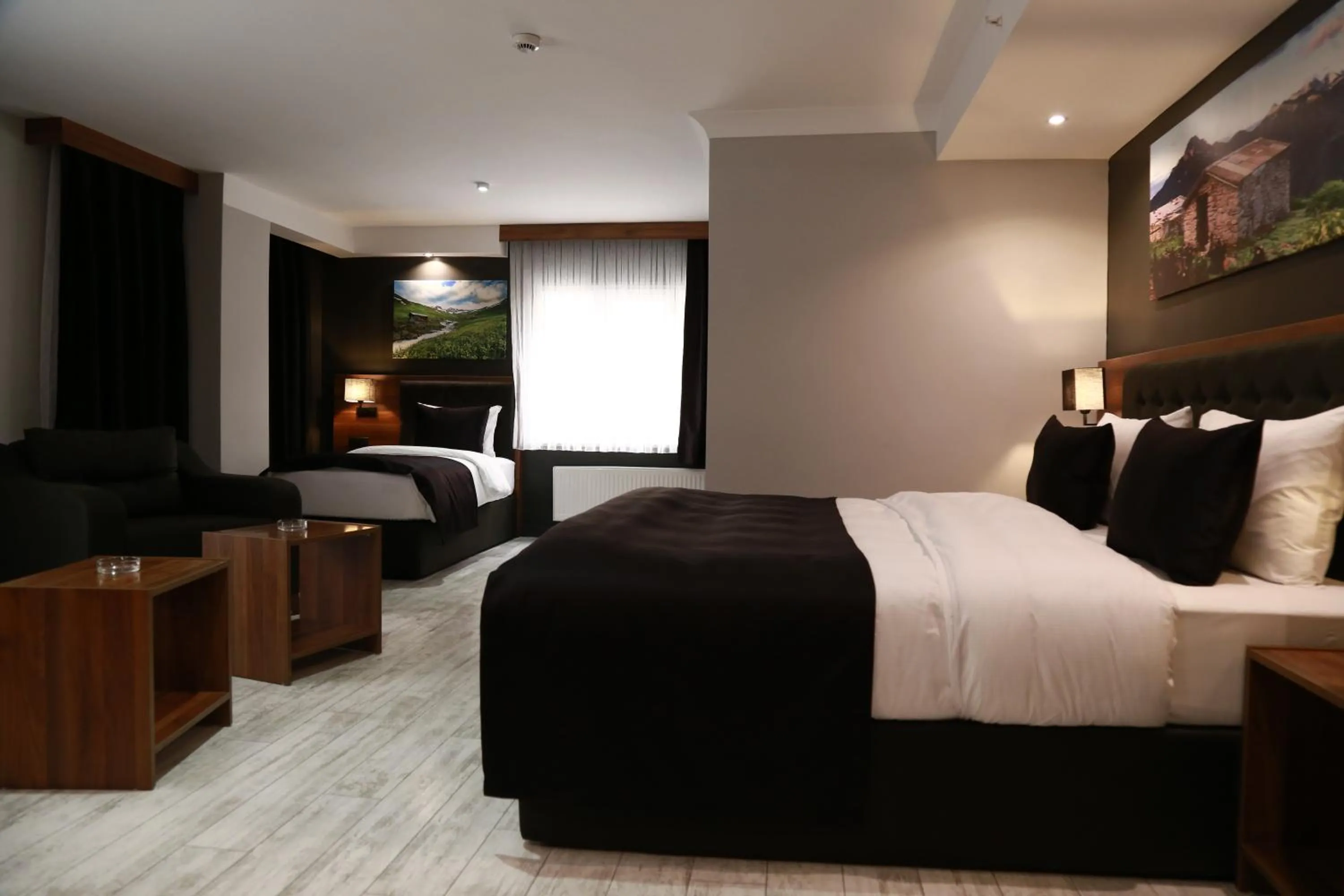 Living room, Bed in Azra Residence Otel