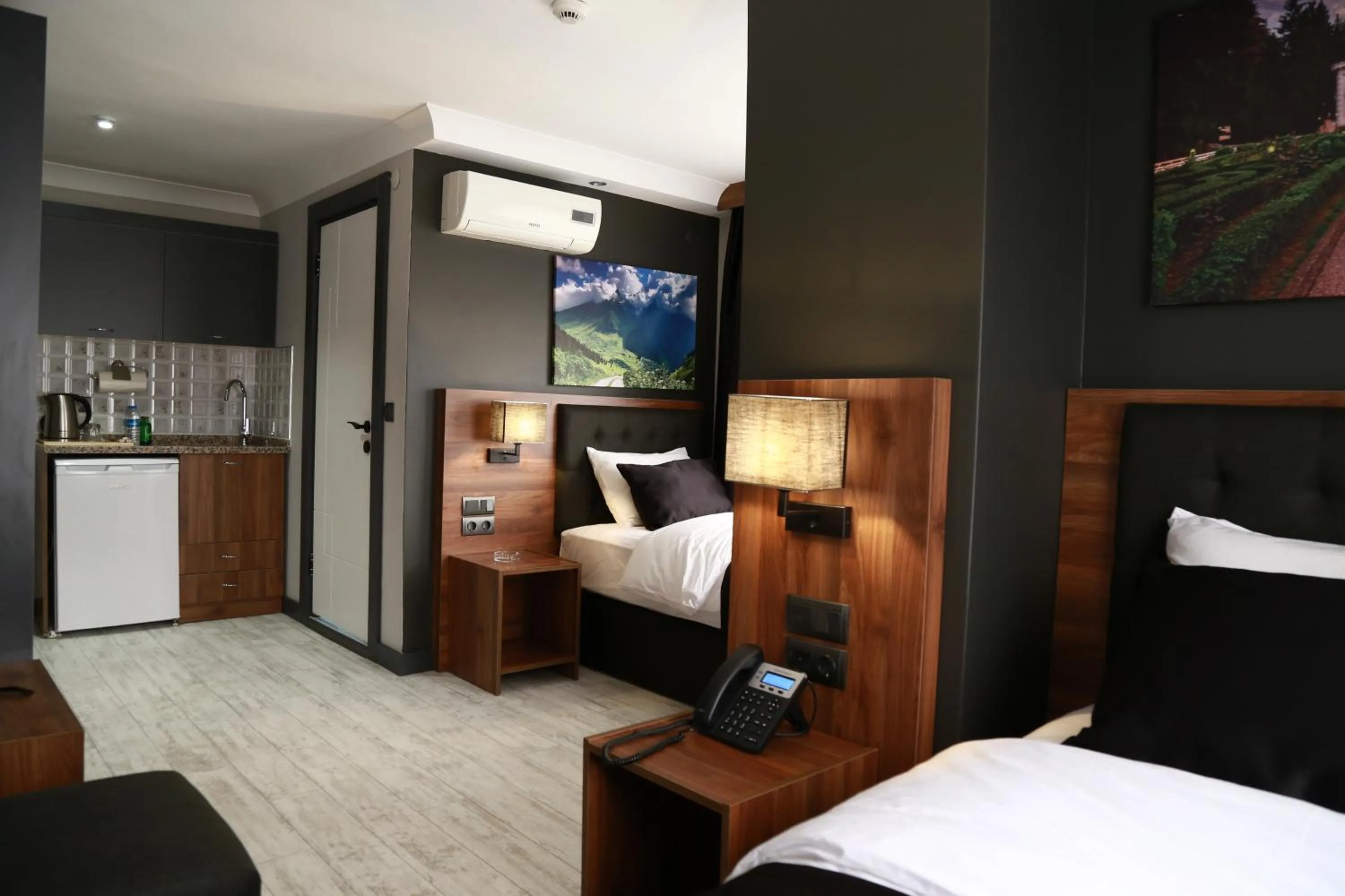 Photo of the whole room, Bed in Azra Residence Otel