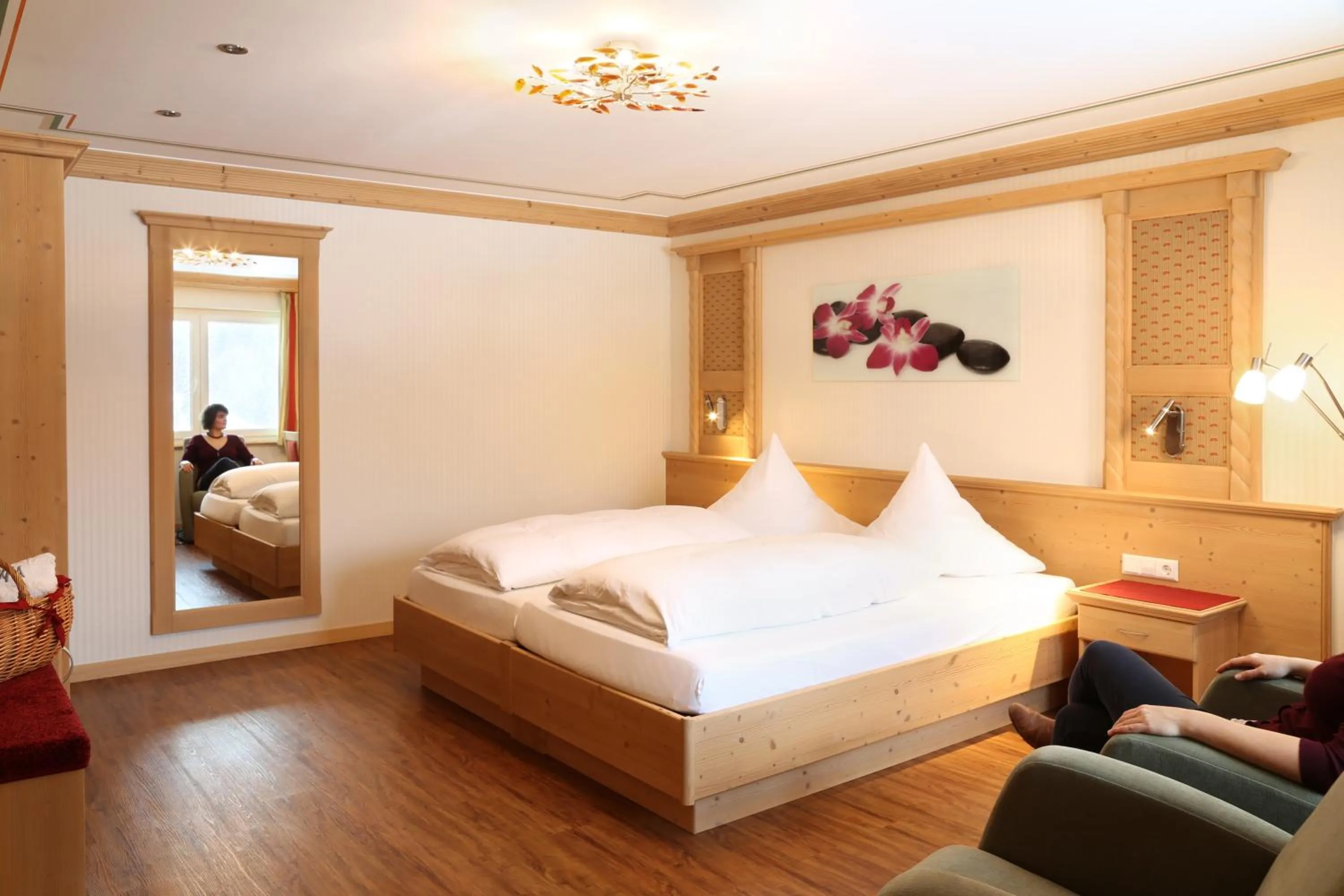 Photo of the whole room, Bed in Hotel Schwarzwald-Resort Rößle