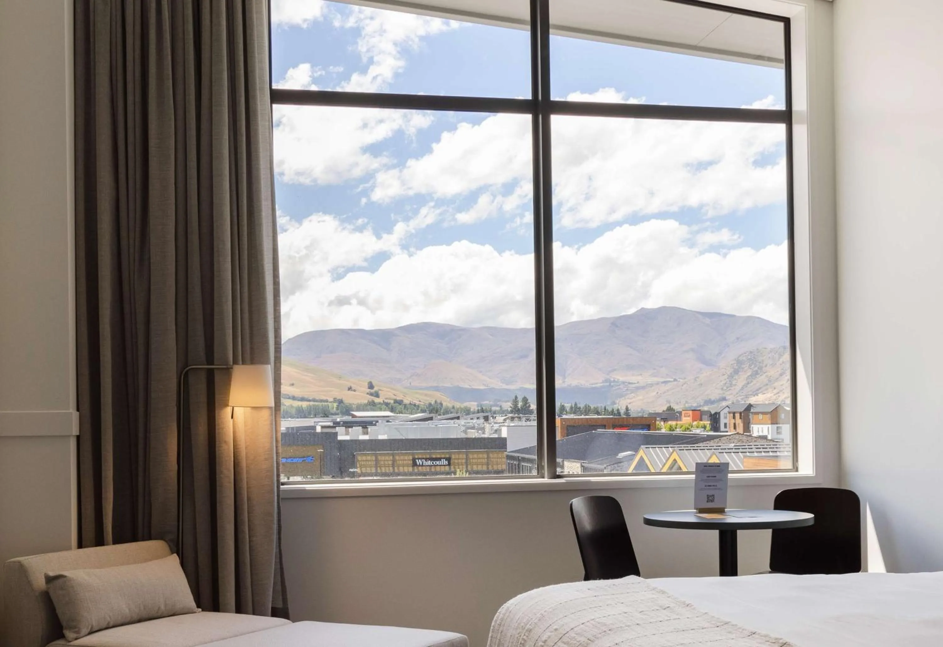 Bedroom, Bed in Sudima Queenstown Five Mile