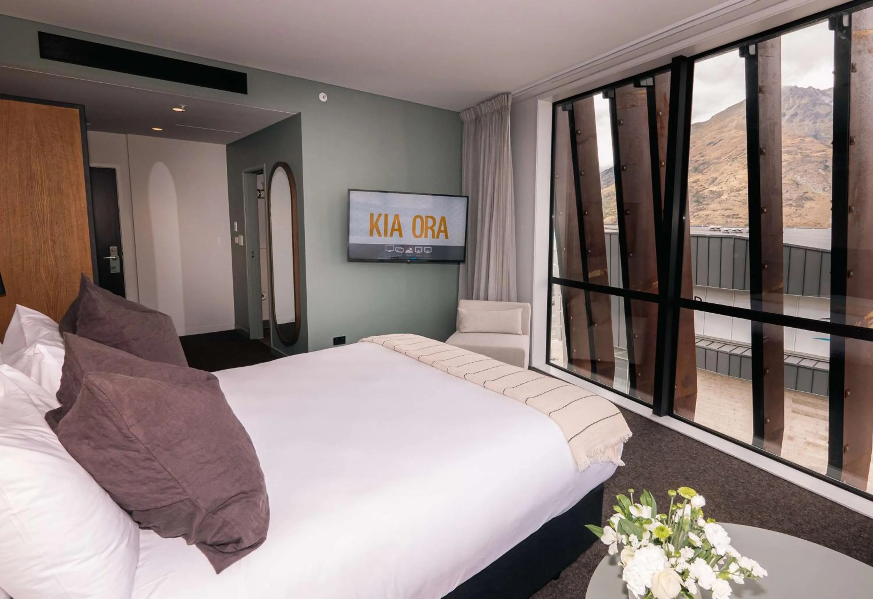 Bedroom, Bed in Sudima Queenstown Five Mile