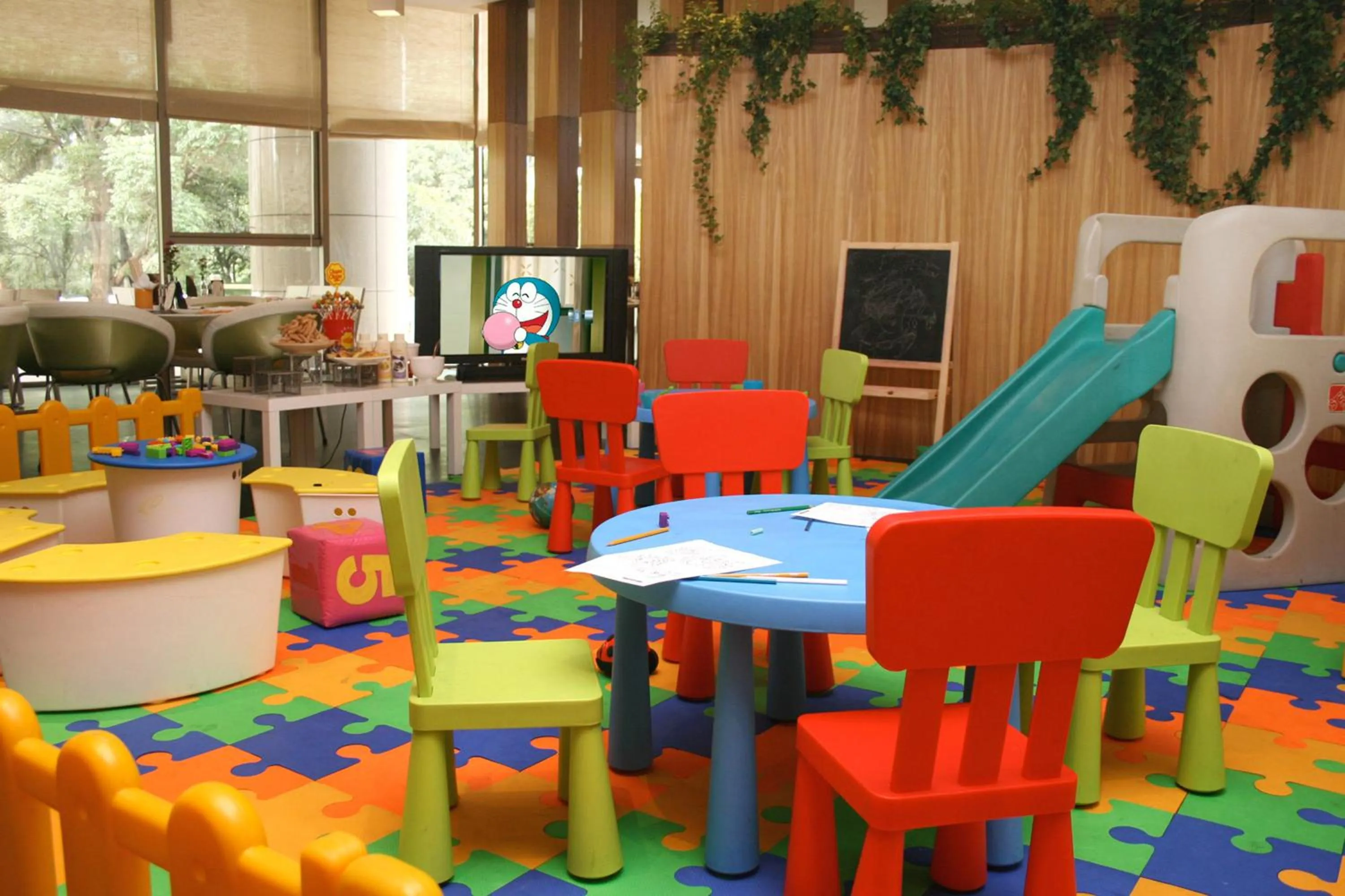 Restaurant/places to eat in Grand Millennium Shanghai HongQiao