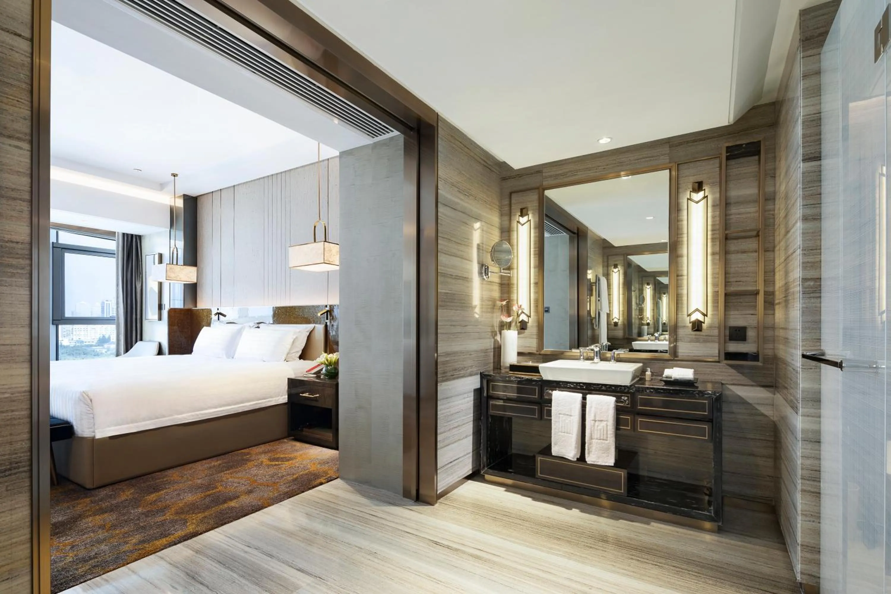 Bathroom, Bed in Grand Millennium Shanghai HongQiao