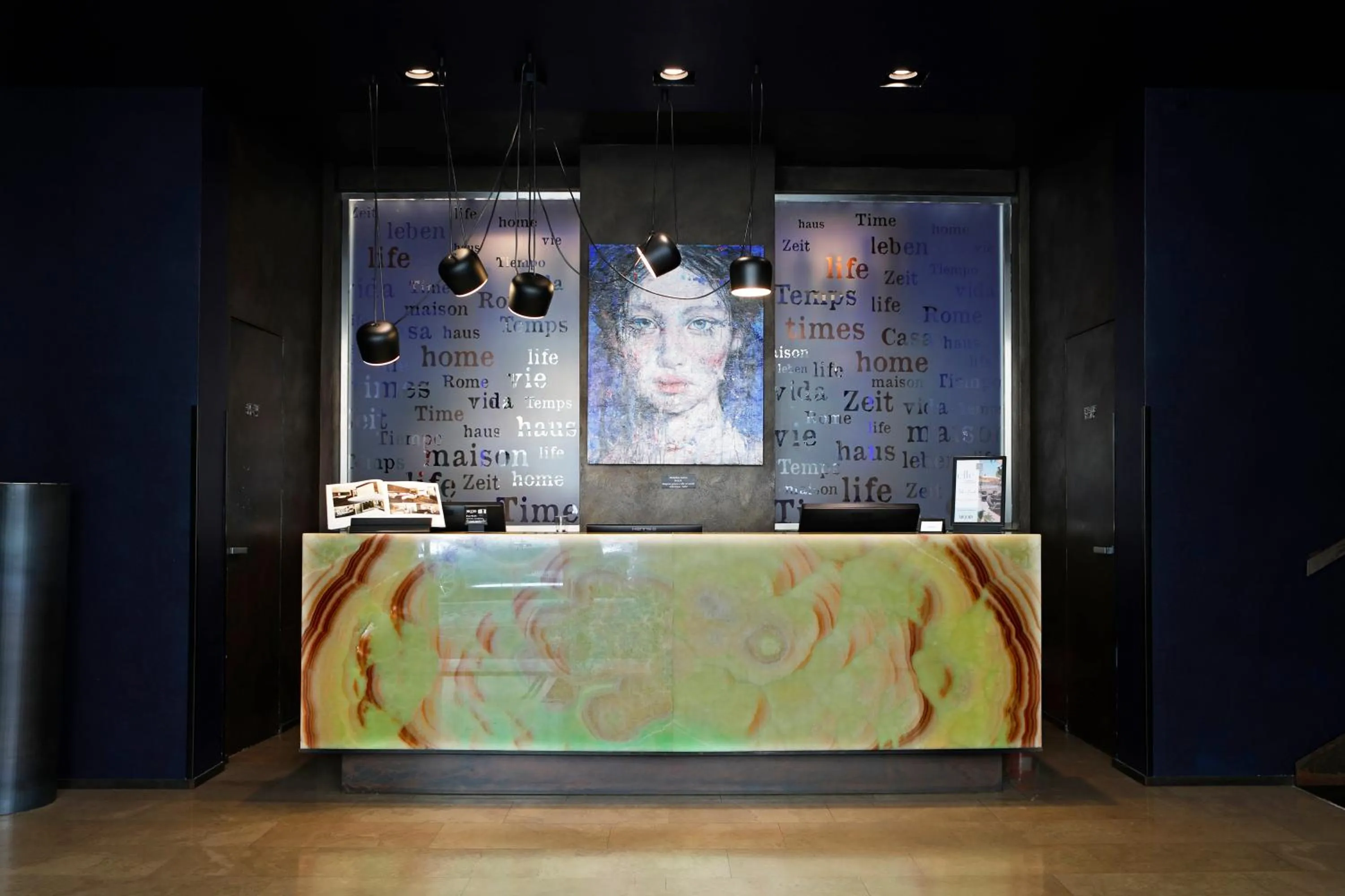 Lobby or reception in Rome Life Hotel