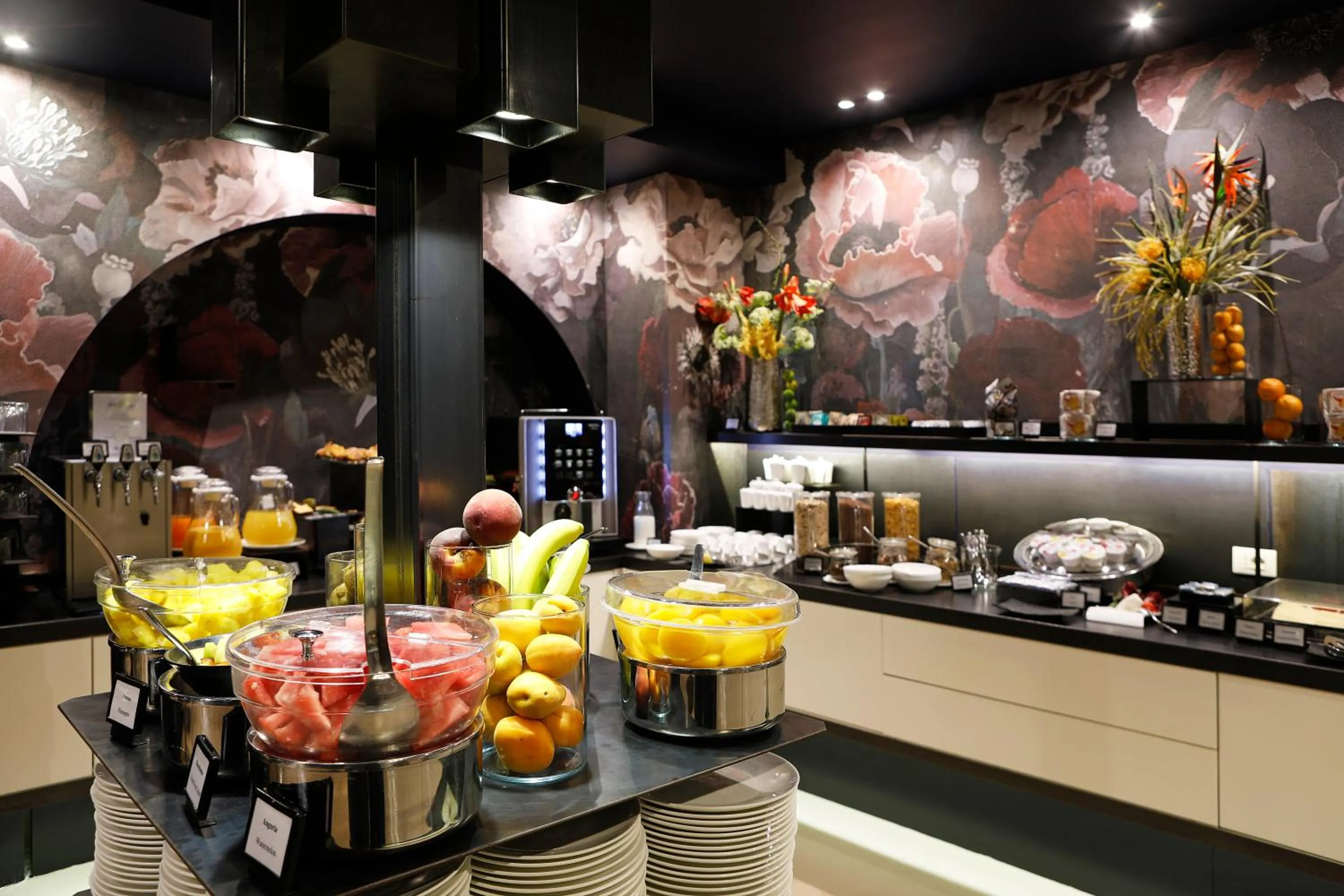 Breakfast in Rome Life Hotel