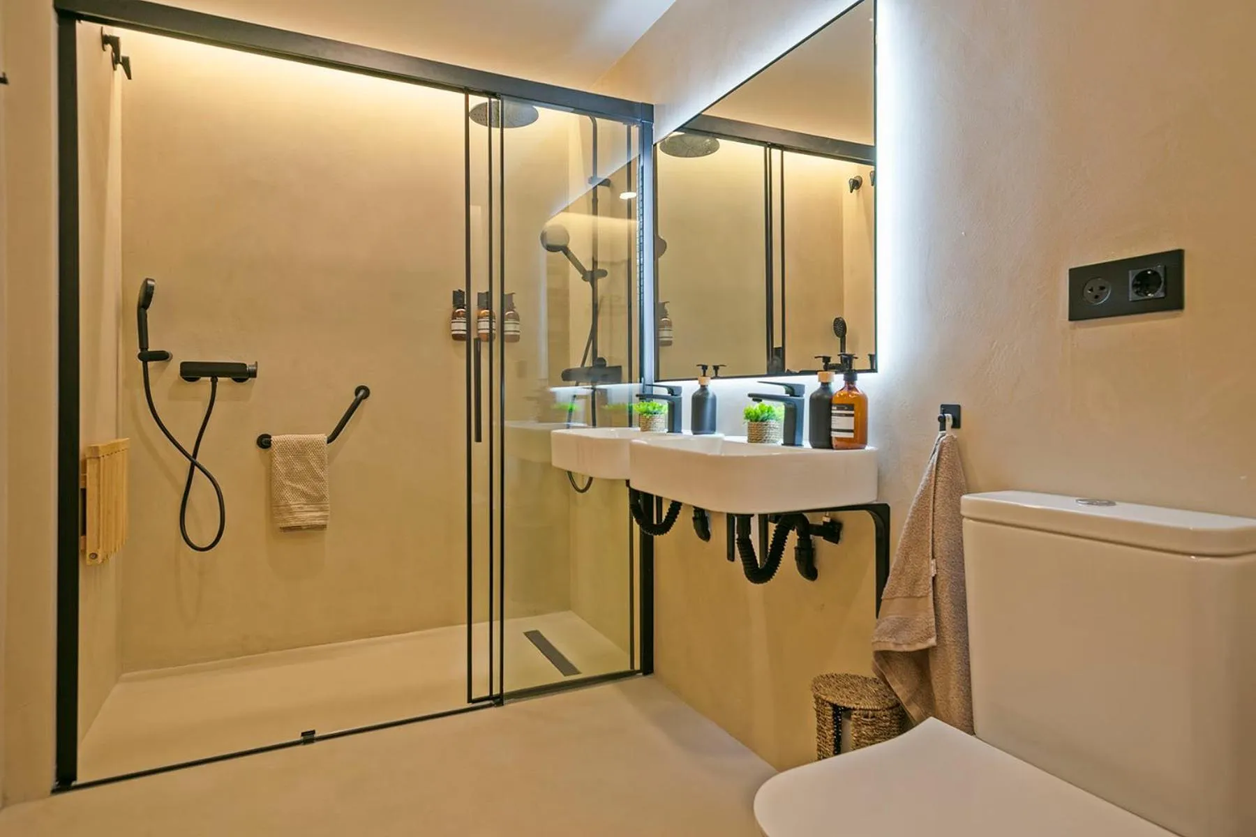 Public Bath in Olivia Barcelona