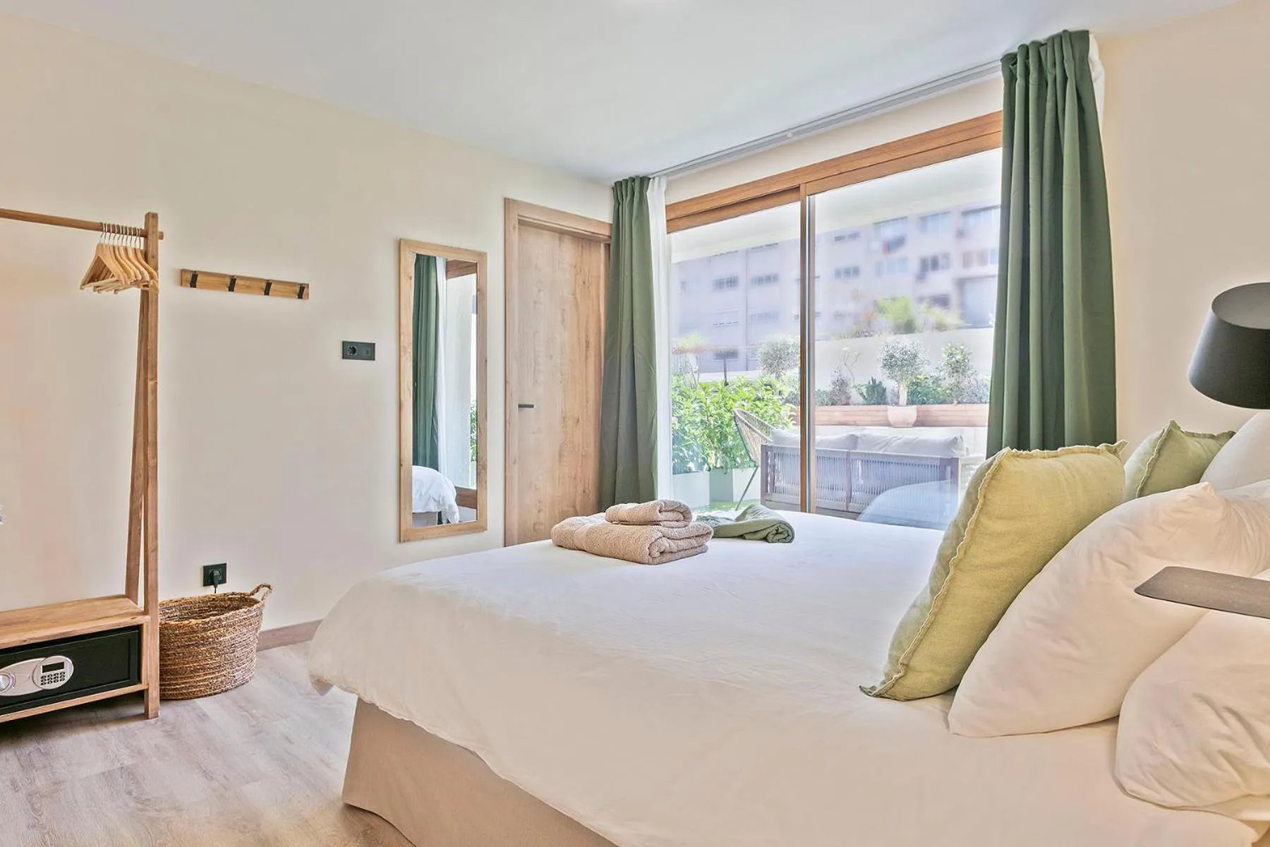 Bed in Olivia Barcelona