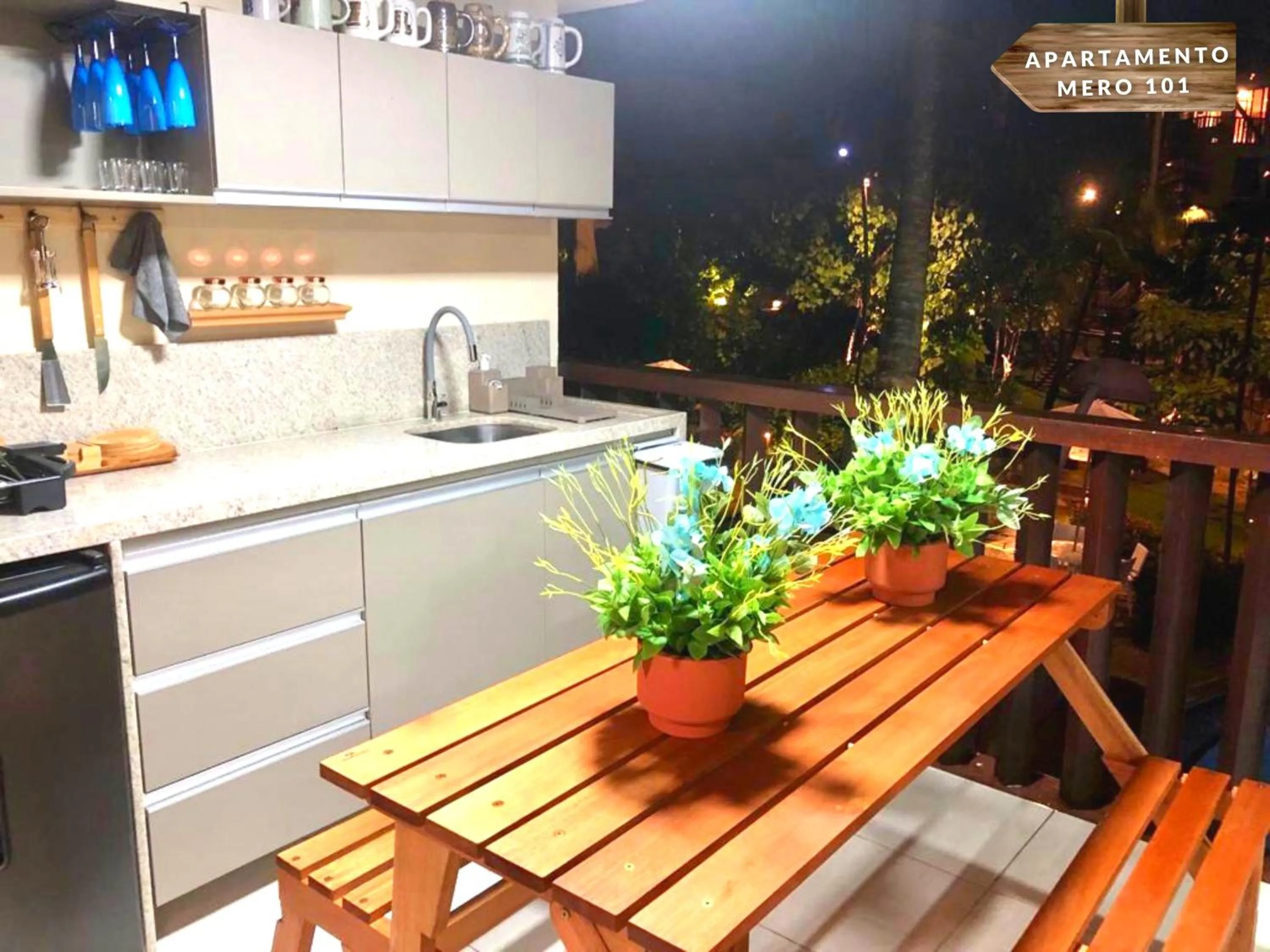 Garden in NANNAI RESIDENCE VISTA MAR Muro alto