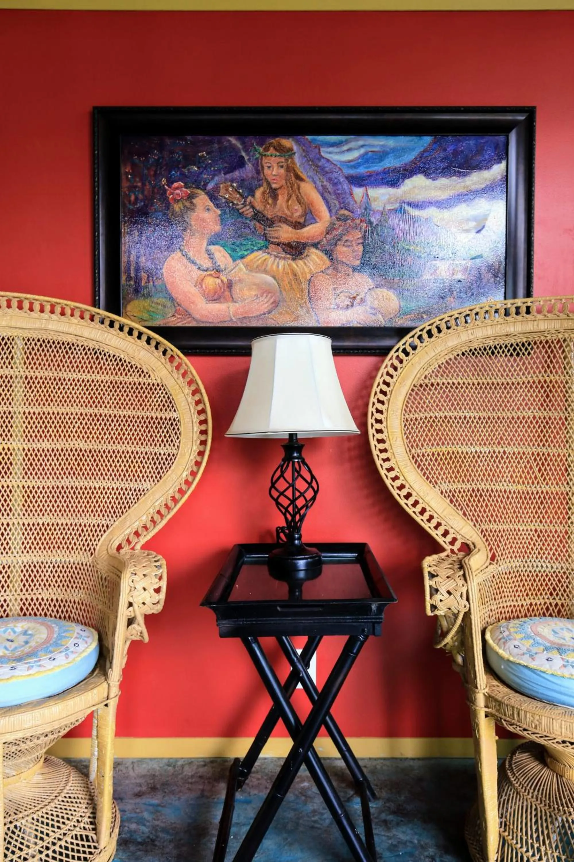 Seating area in Kalani Oceanside Retreat