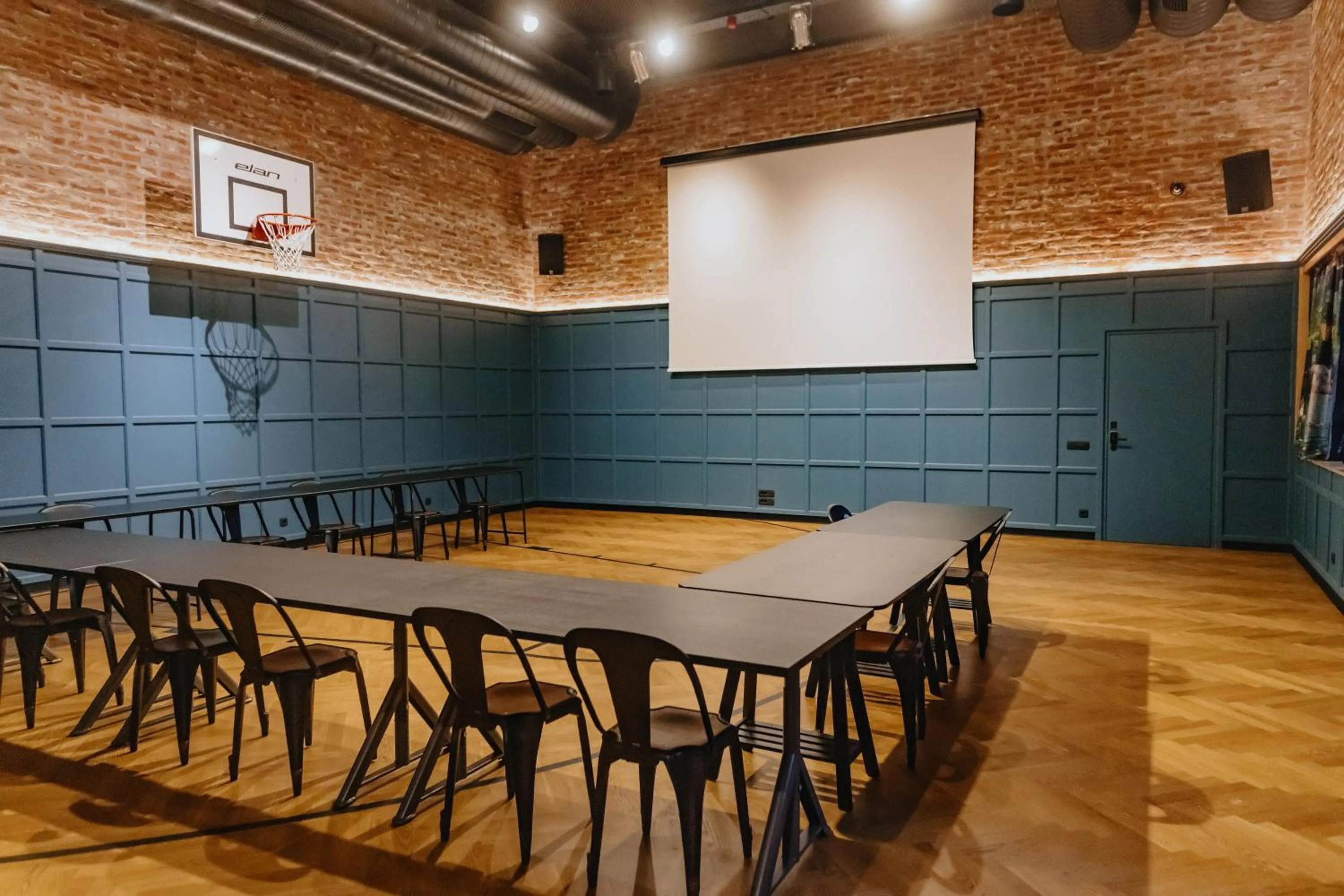 Meeting/conference room in ONE66 Hotel