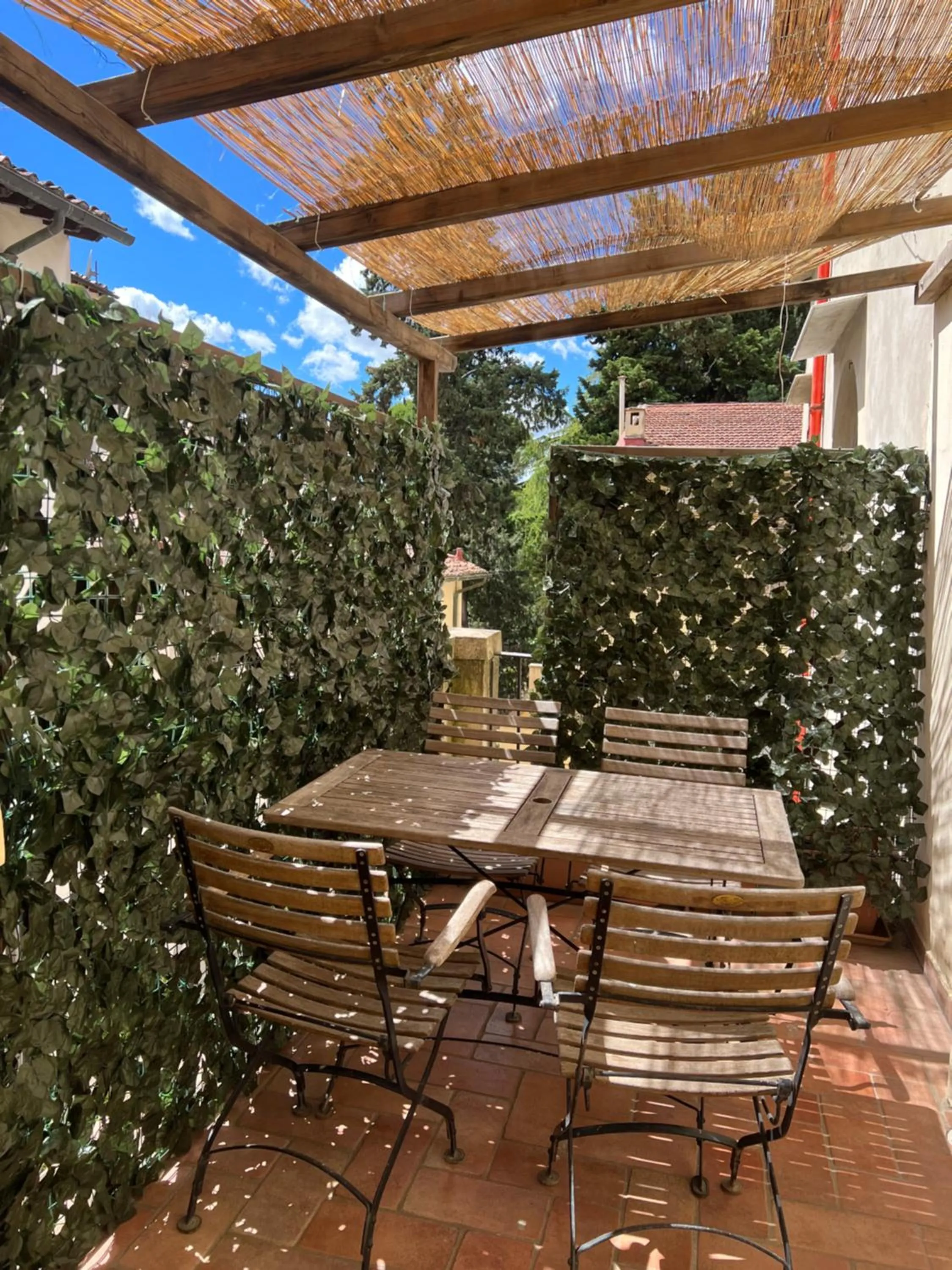 Balcony/Terrace in Elegant and historic 3-Bedroom in city center -By LikeHomeFlorence