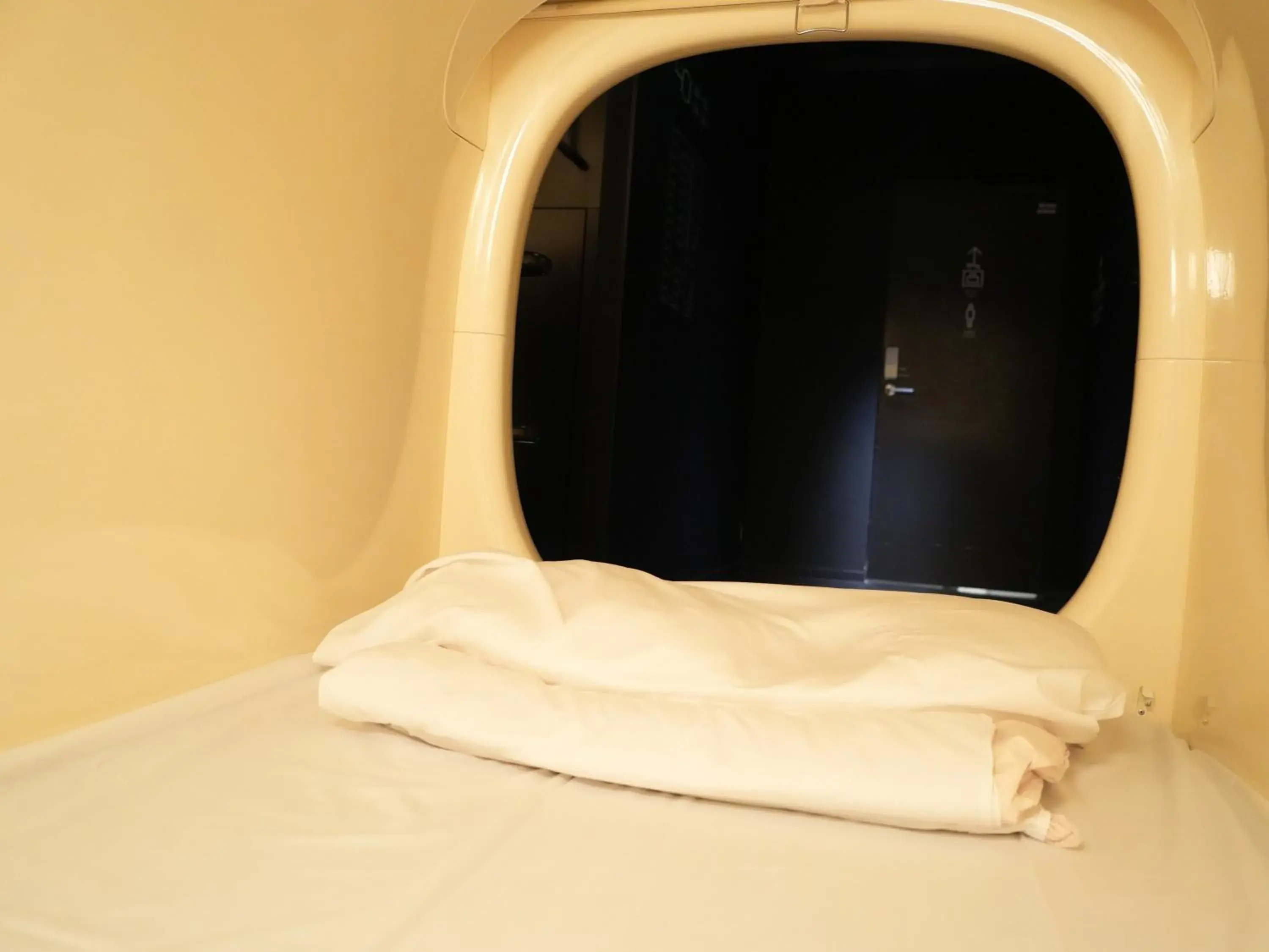 Capsule Room for Female in Rembrandt Cabin Shinjuku Shin-Okubo Capsule Room for Female in Rembrandt Cabin Shinjuku Shin-Okubo