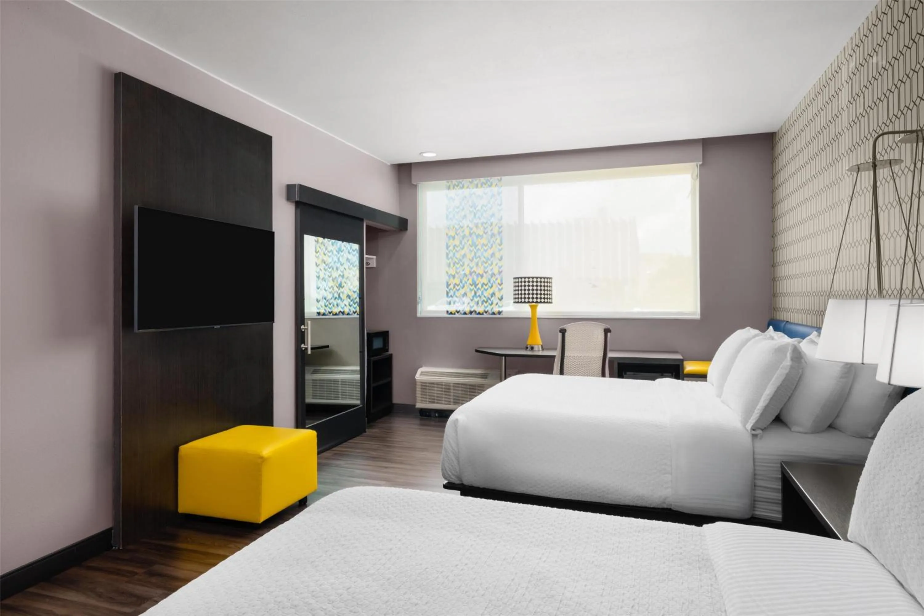 Bedroom, Bed in GLō Best Western Enid OK Downtown - Convention Center Hotel