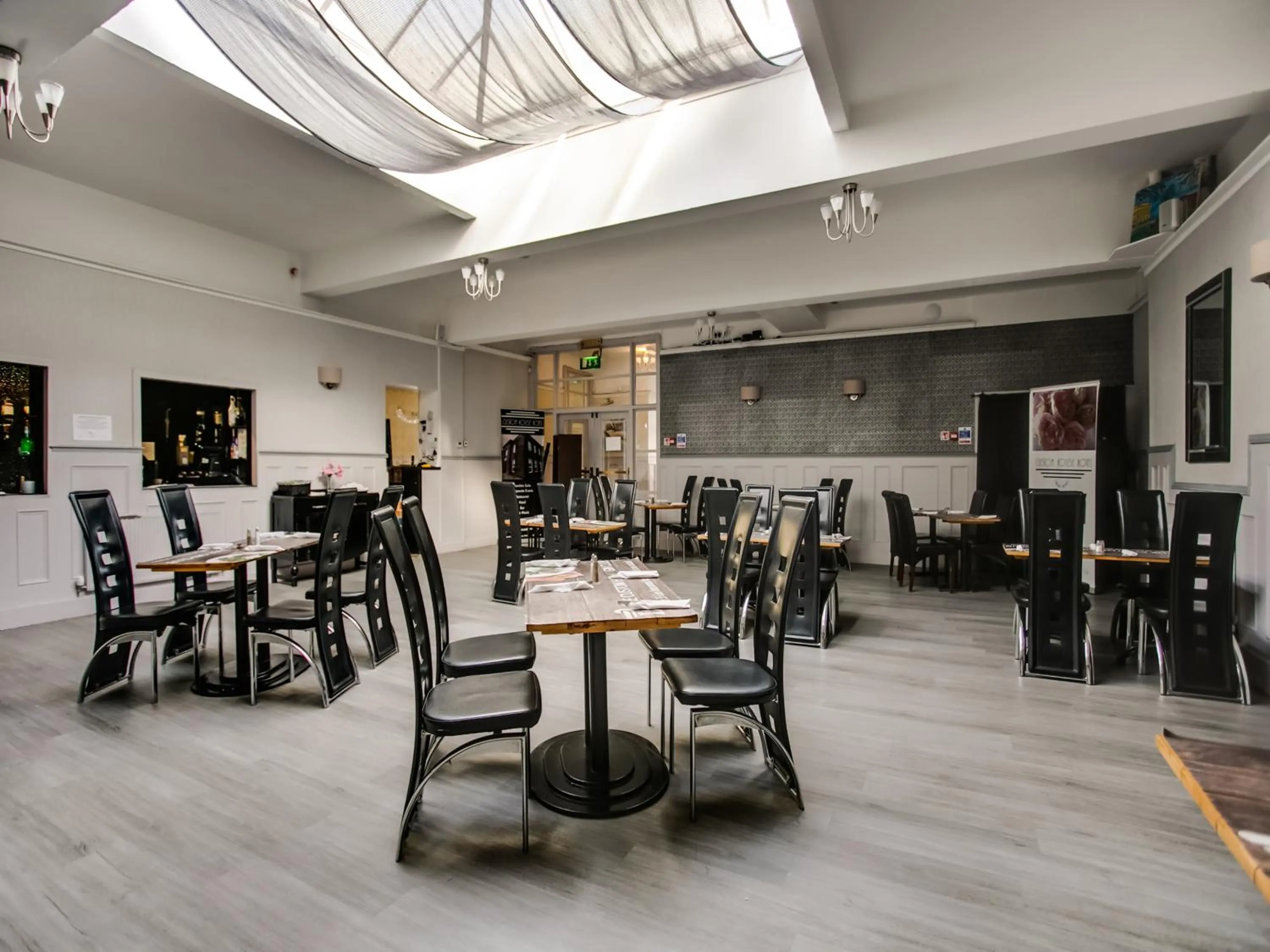 Breakfast in OYO Gin House Hotel