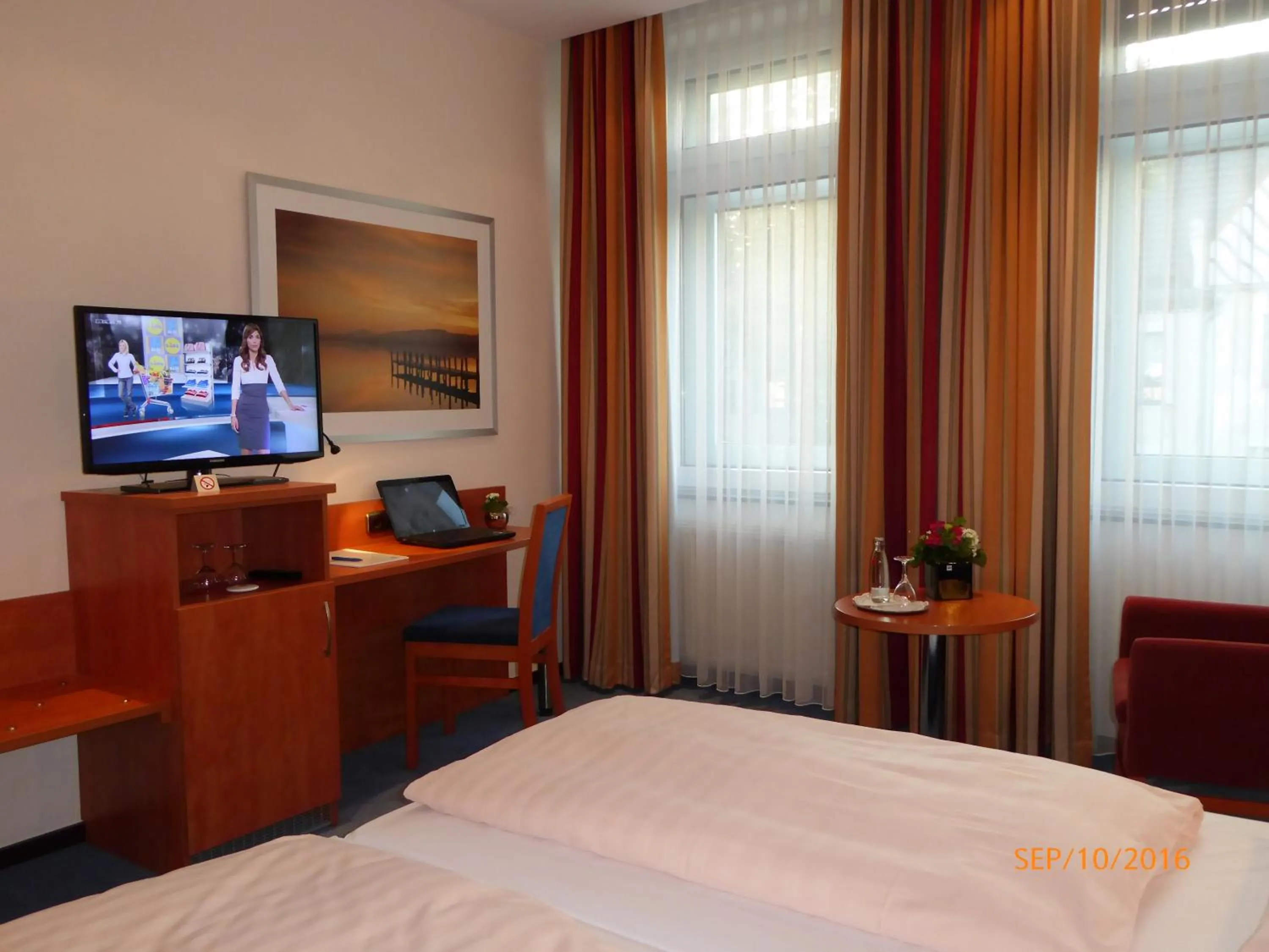 Day, Bed in Astoria Hotel