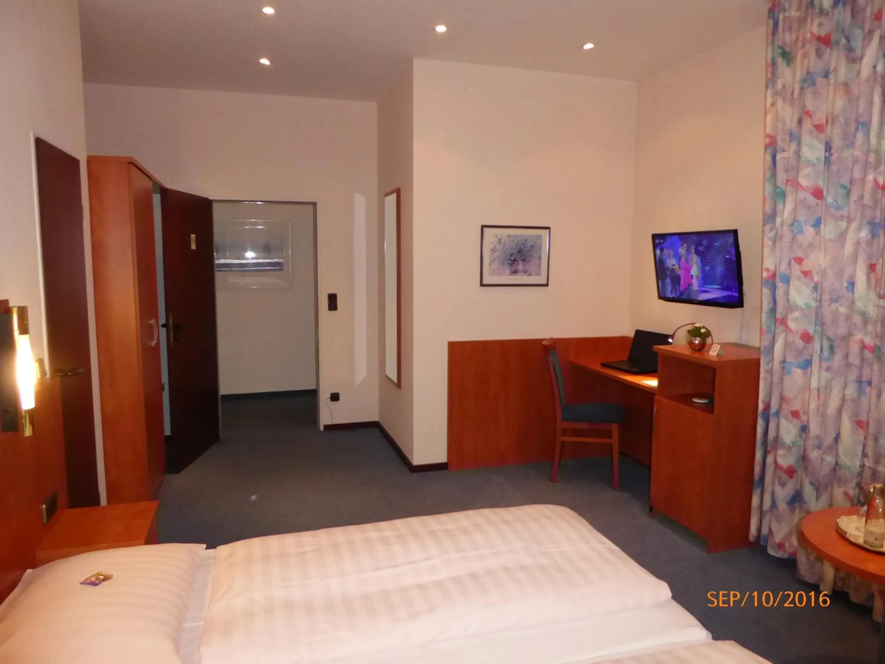 Decorative detail, Bed in Astoria Hotel