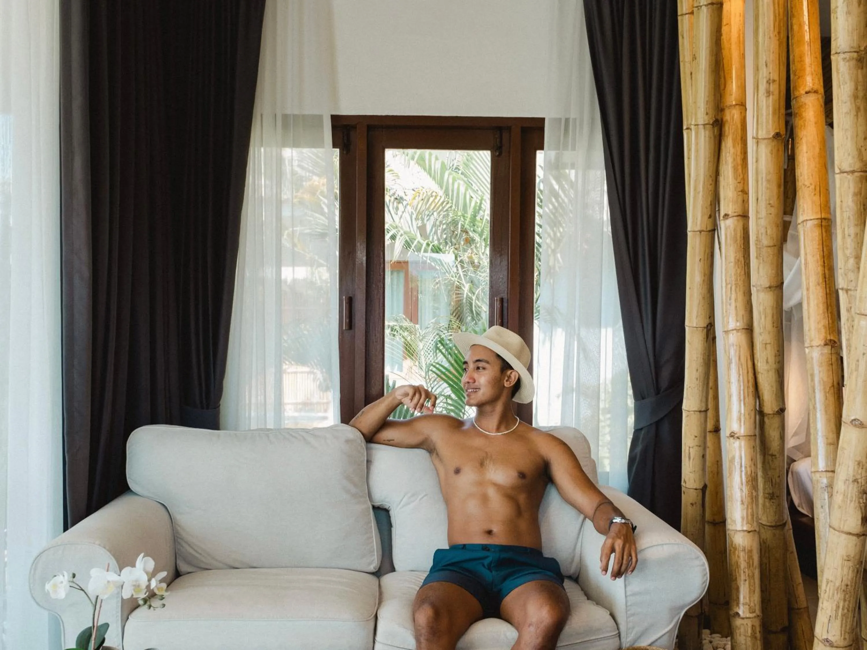 People in Baan Phuvara Retreat - Romantic Jacuzzi Mountain View Villas