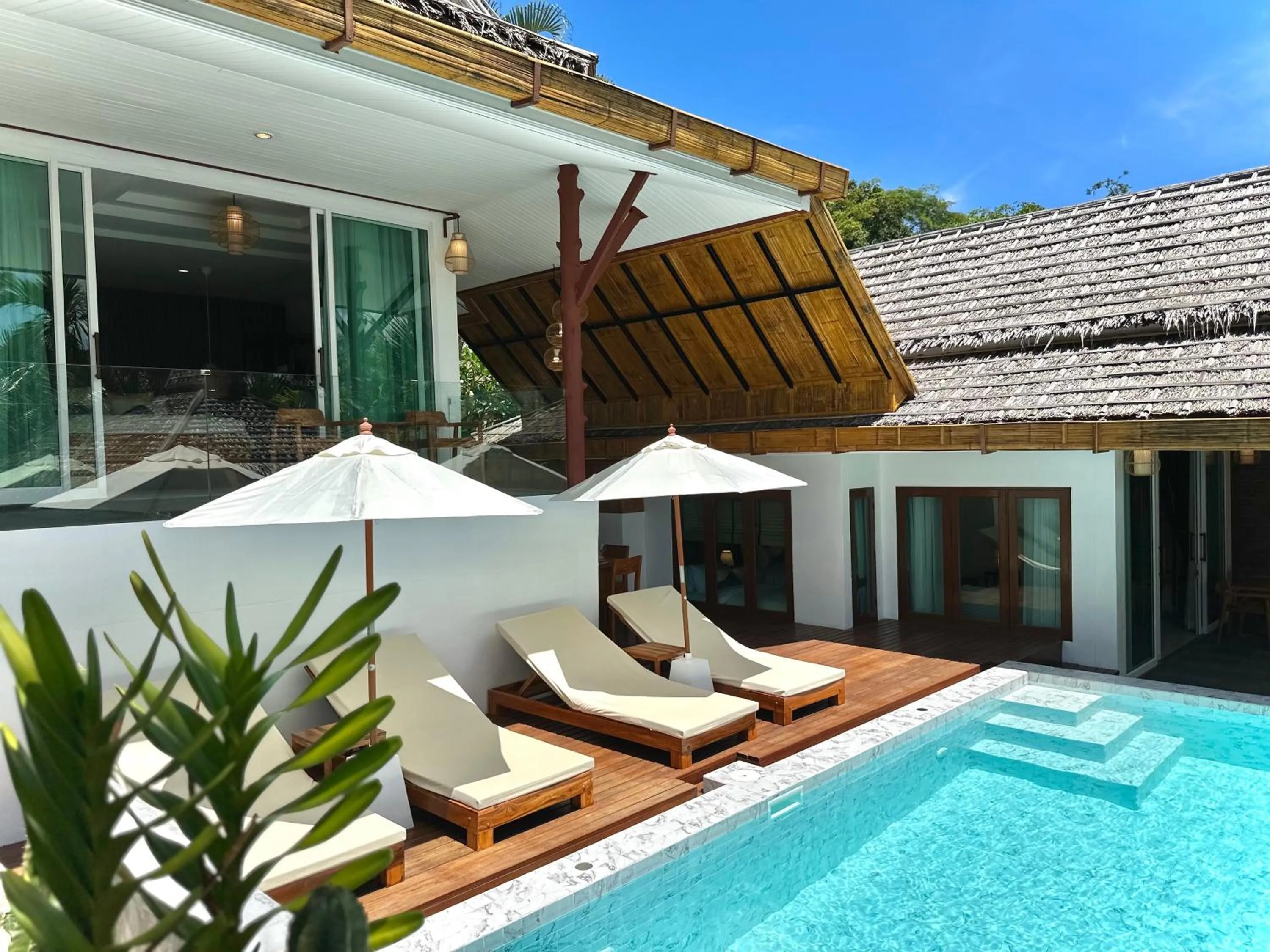 Baan Phuvara Retreat - Romantic Jacuzzi Mountain View Villas