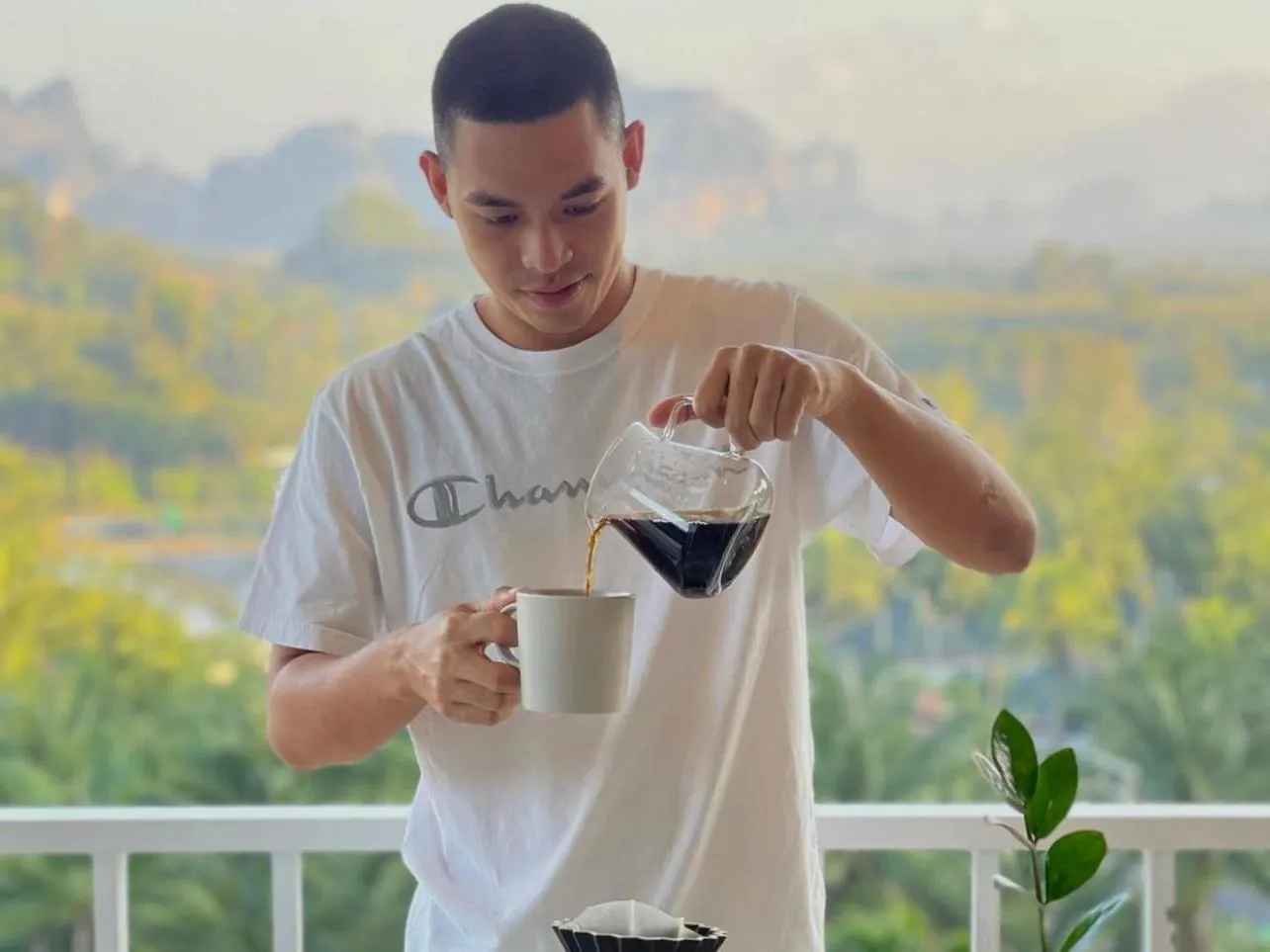 People in Baan Phuvara Retreat - Romantic Jacuzzi Mountain View Villas