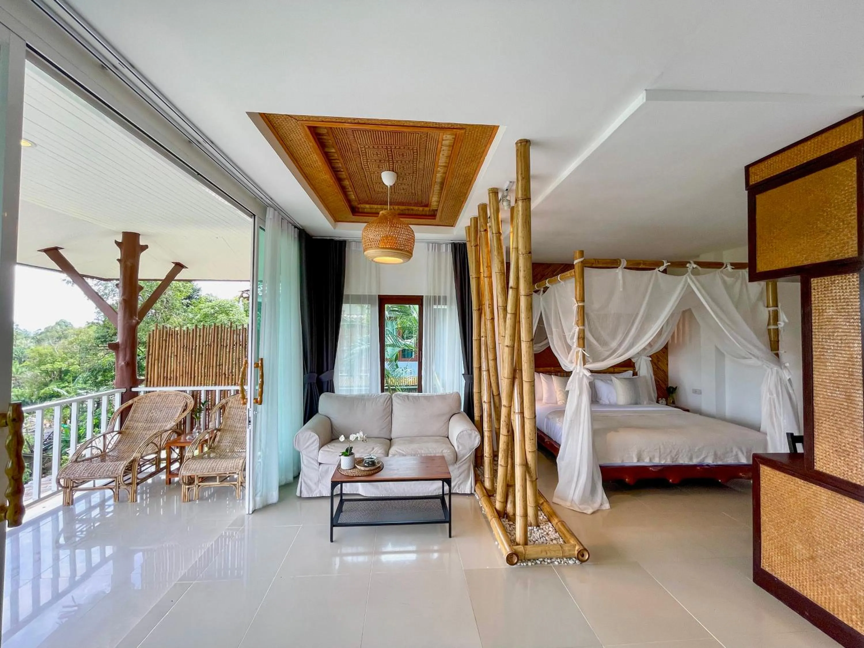 Living room, Bed in Baan Phuvara Retreat - Romantic Jacuzzi Mountain View Villas