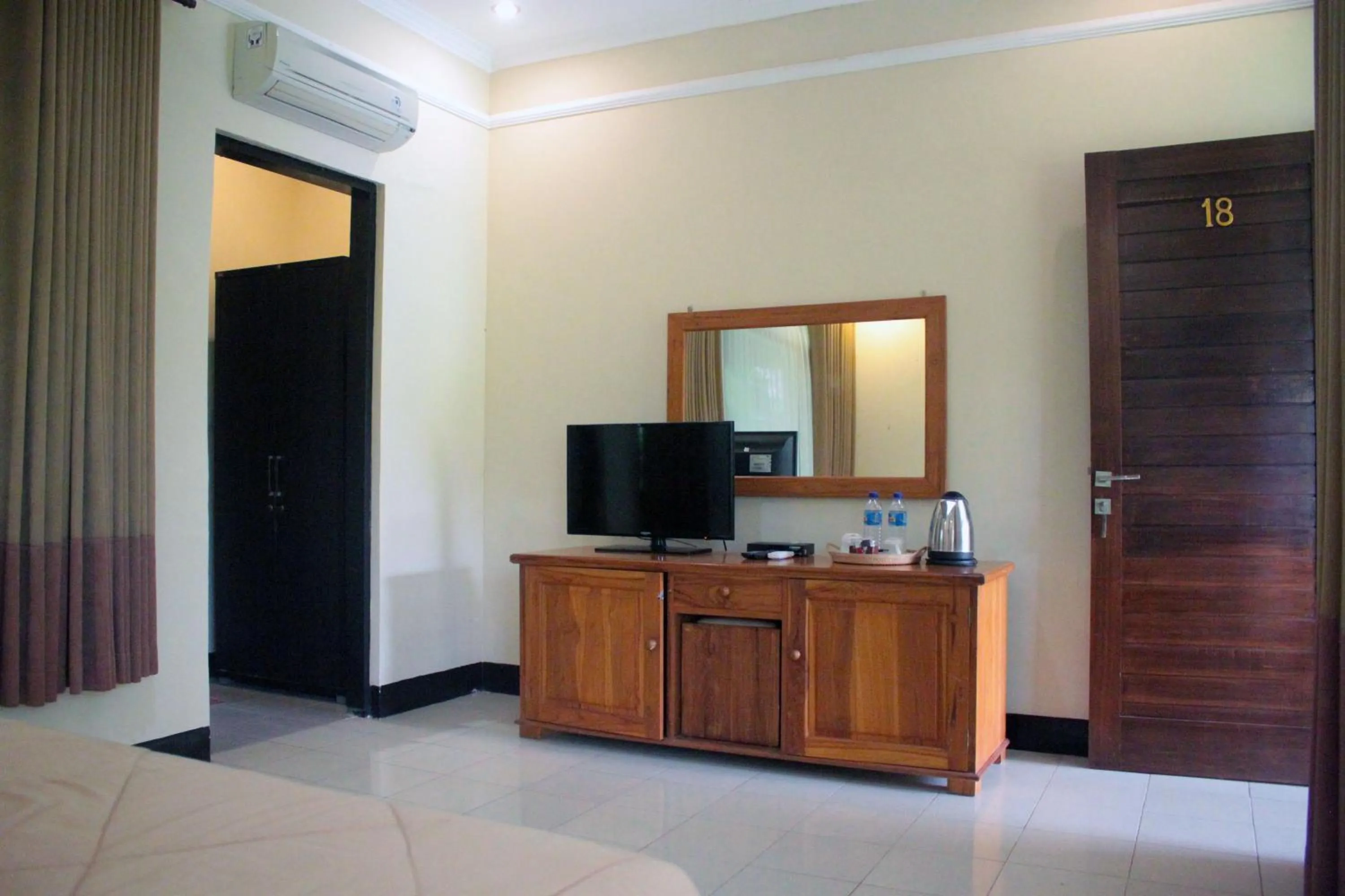 mascot hotel senggigi