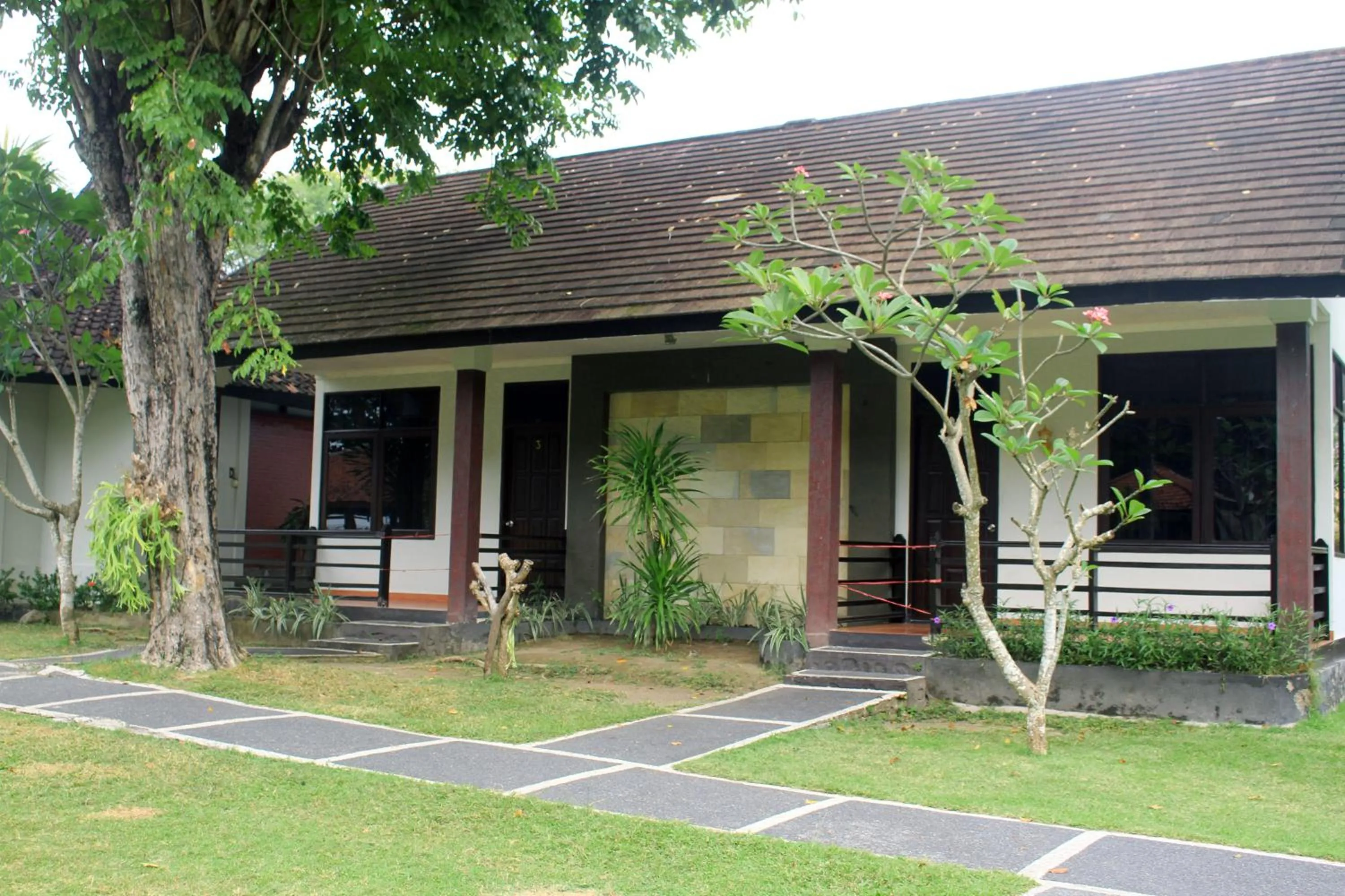 mascot hotel senggigi