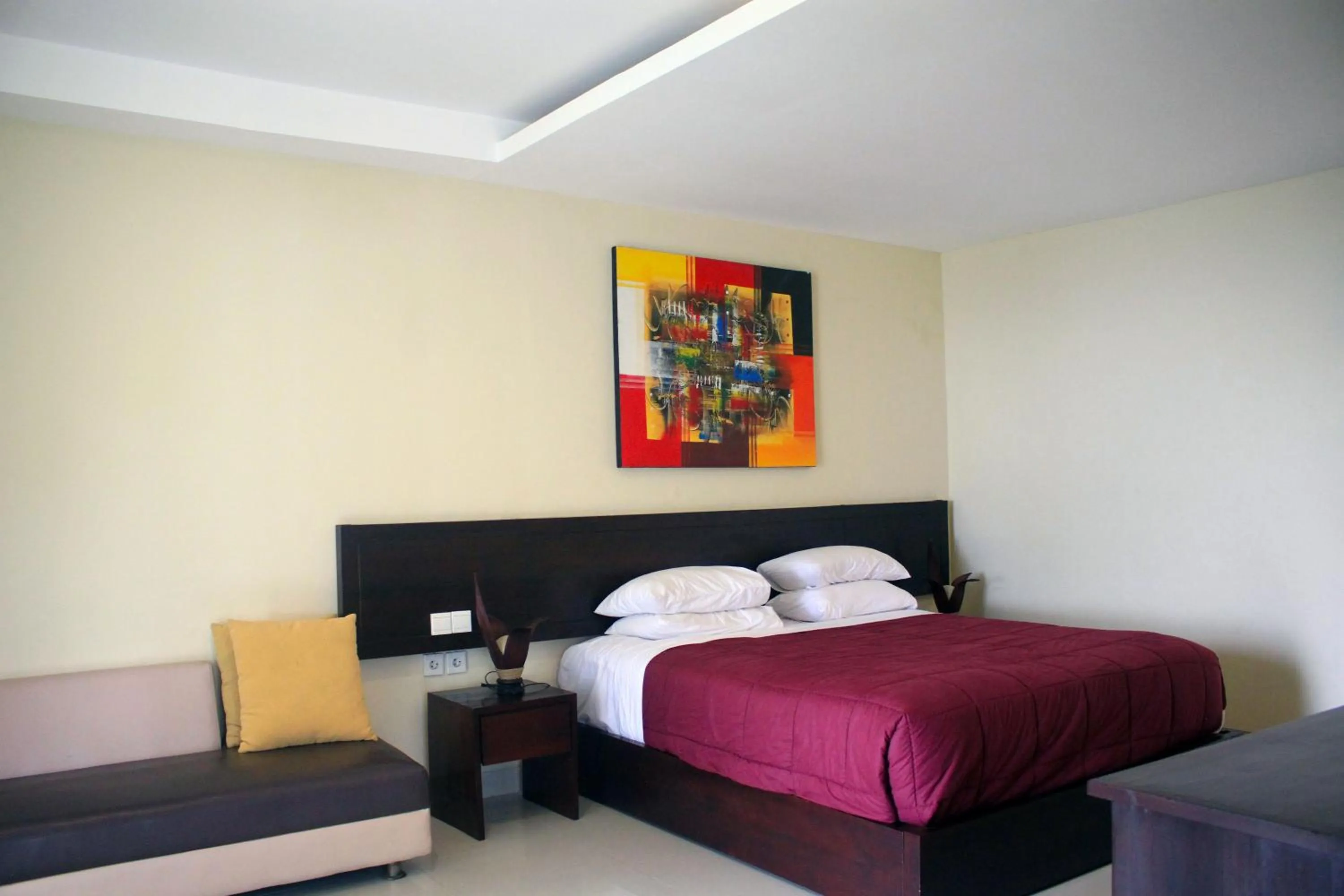 Bed in mascot hotel senggigi